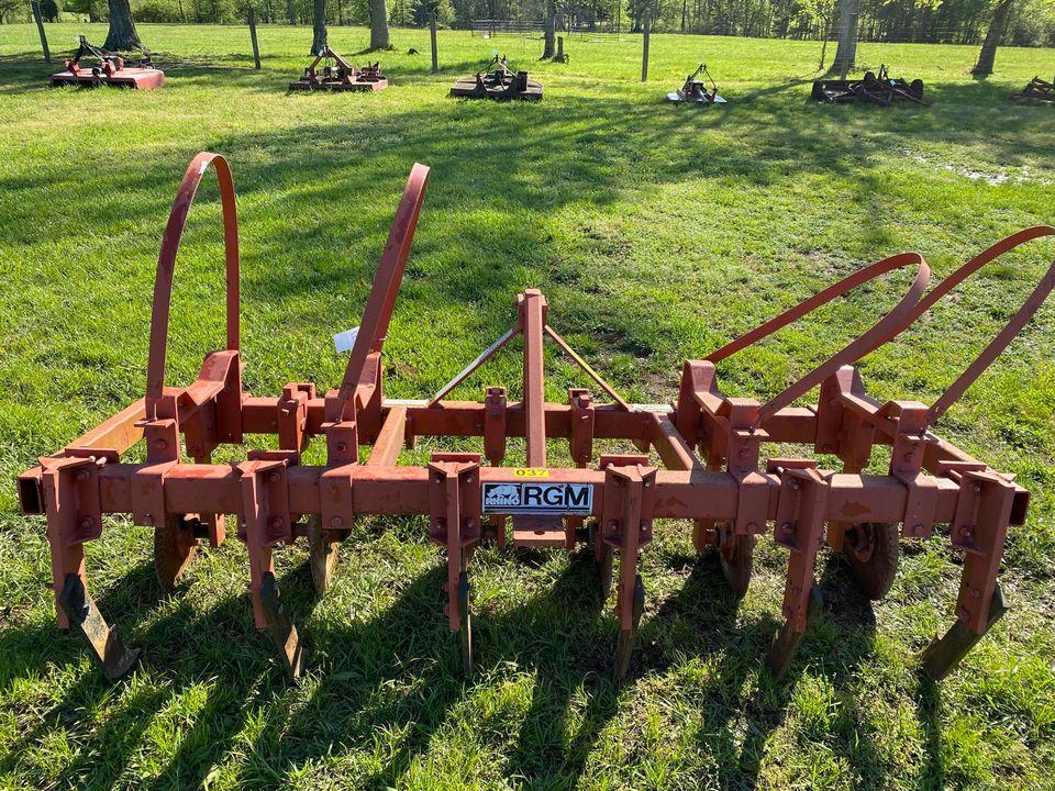 Chisel plow