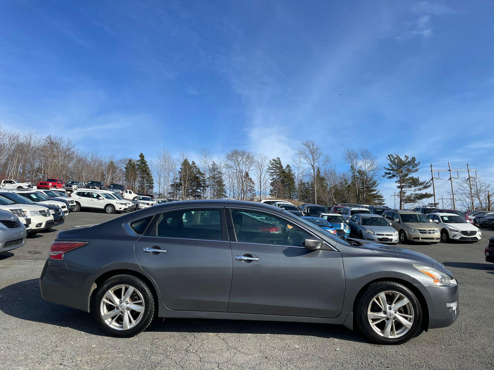 2014 NISSAN ALTIMA AV