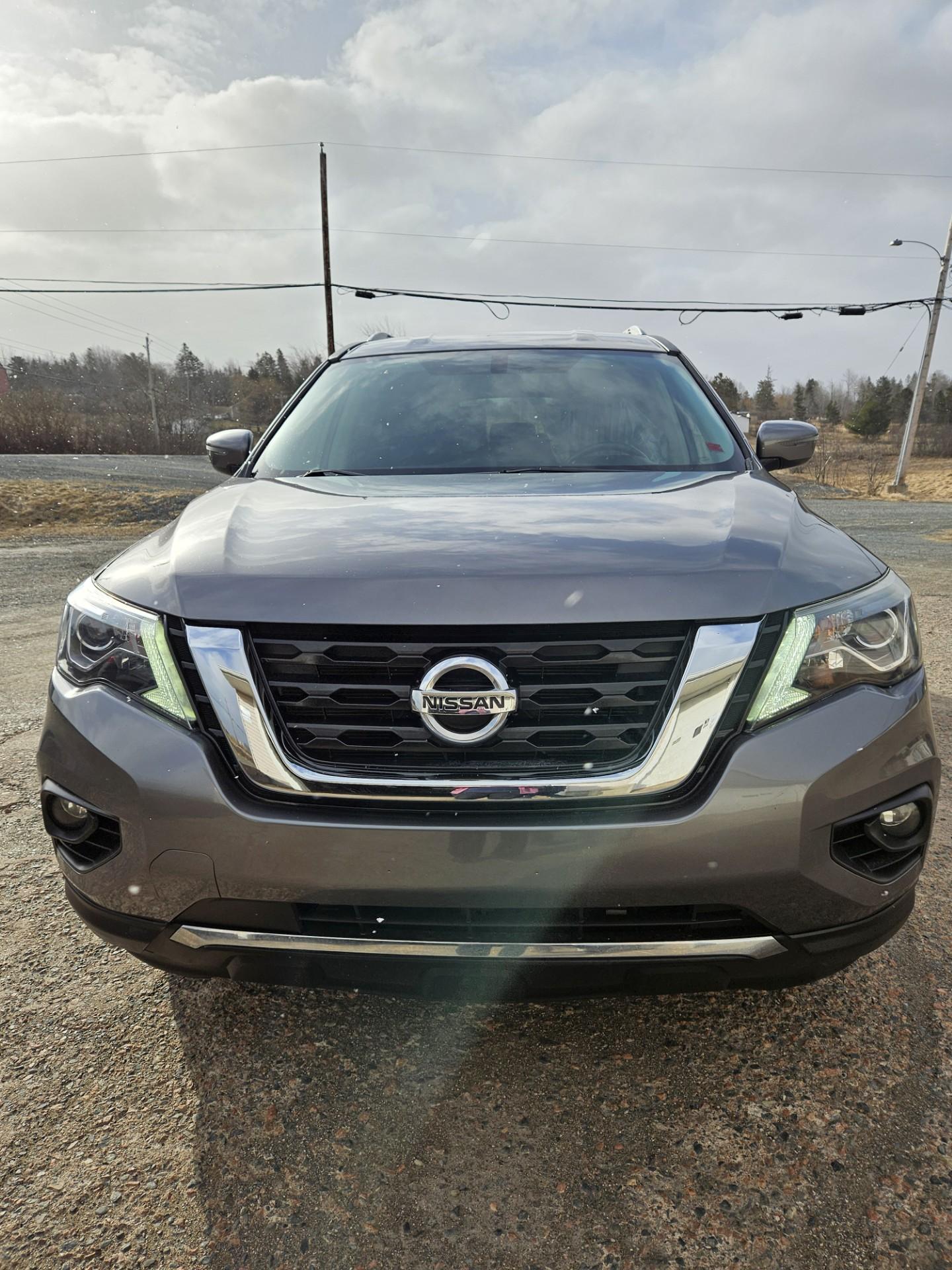 2017 NISSAN PATHFINDER