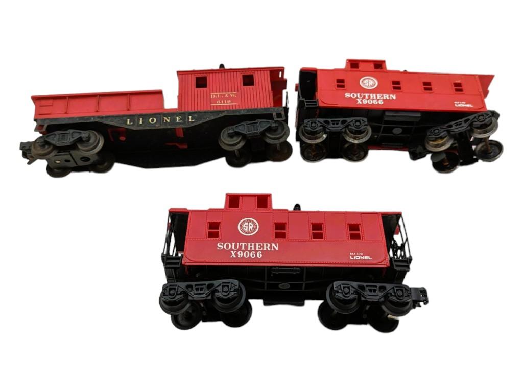 Lot of 3 Lionel Southern Train Cabooses