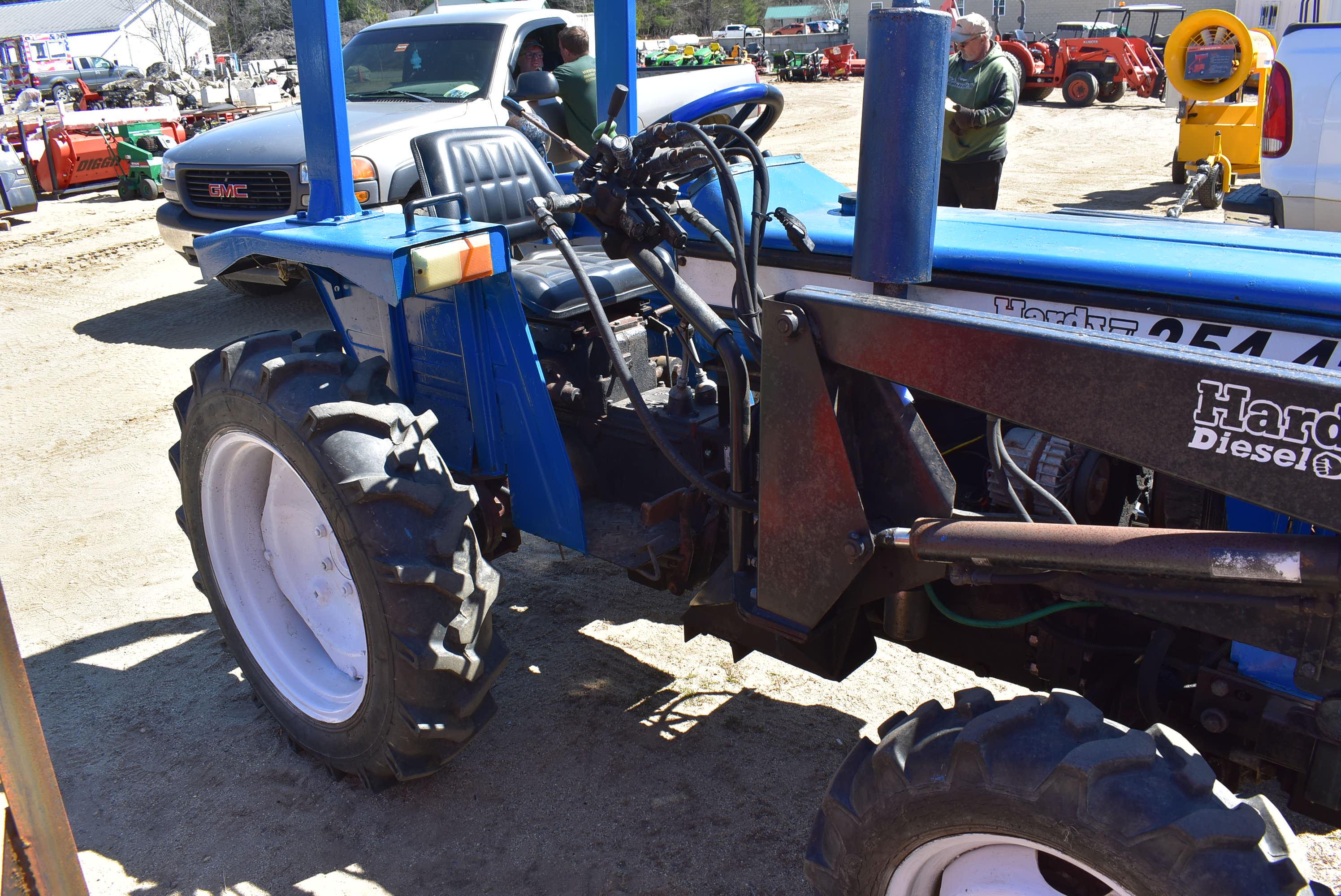 Hardy 254 4x4 diesel tractor