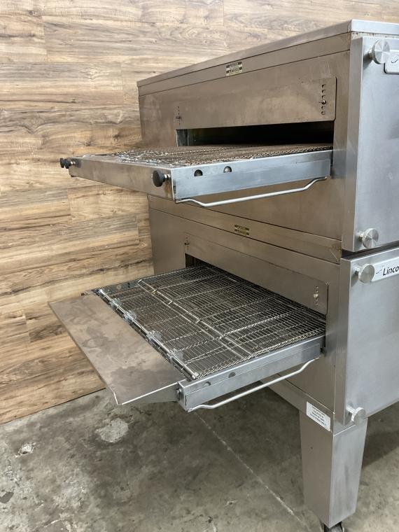 Lincoln Double Stack Conveyor Pizza, Natural Gas Oven