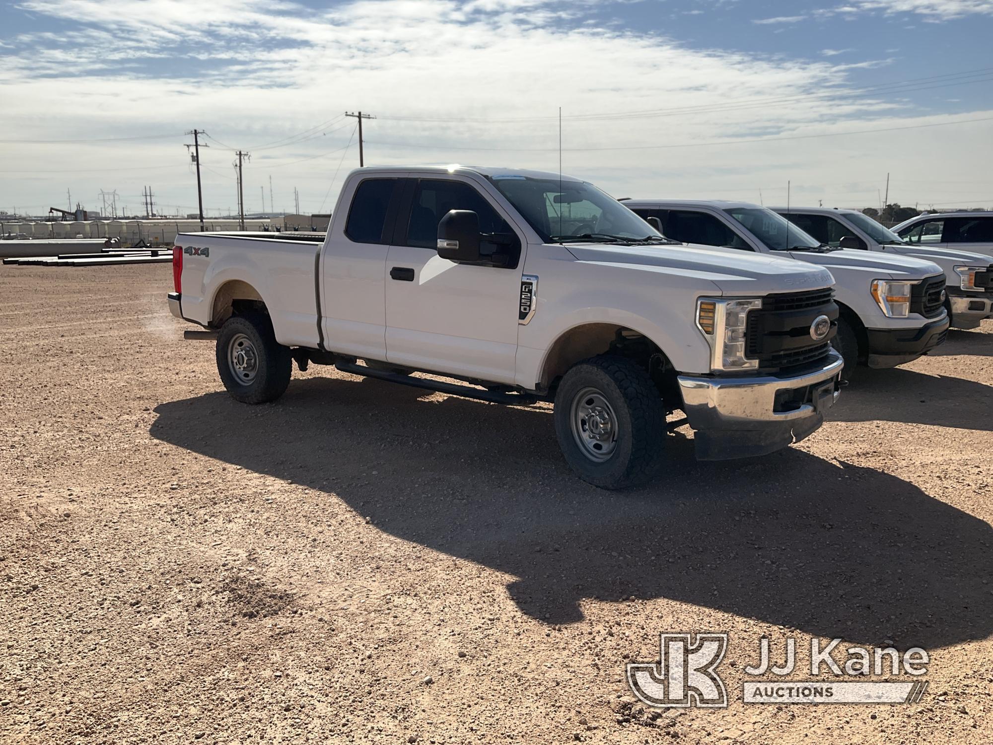 (Midland, TX) 2019 Ford F250 4x4 Extended-Cab Pickup Truck Runs & Drives) (Jump To Start, Tailgate D