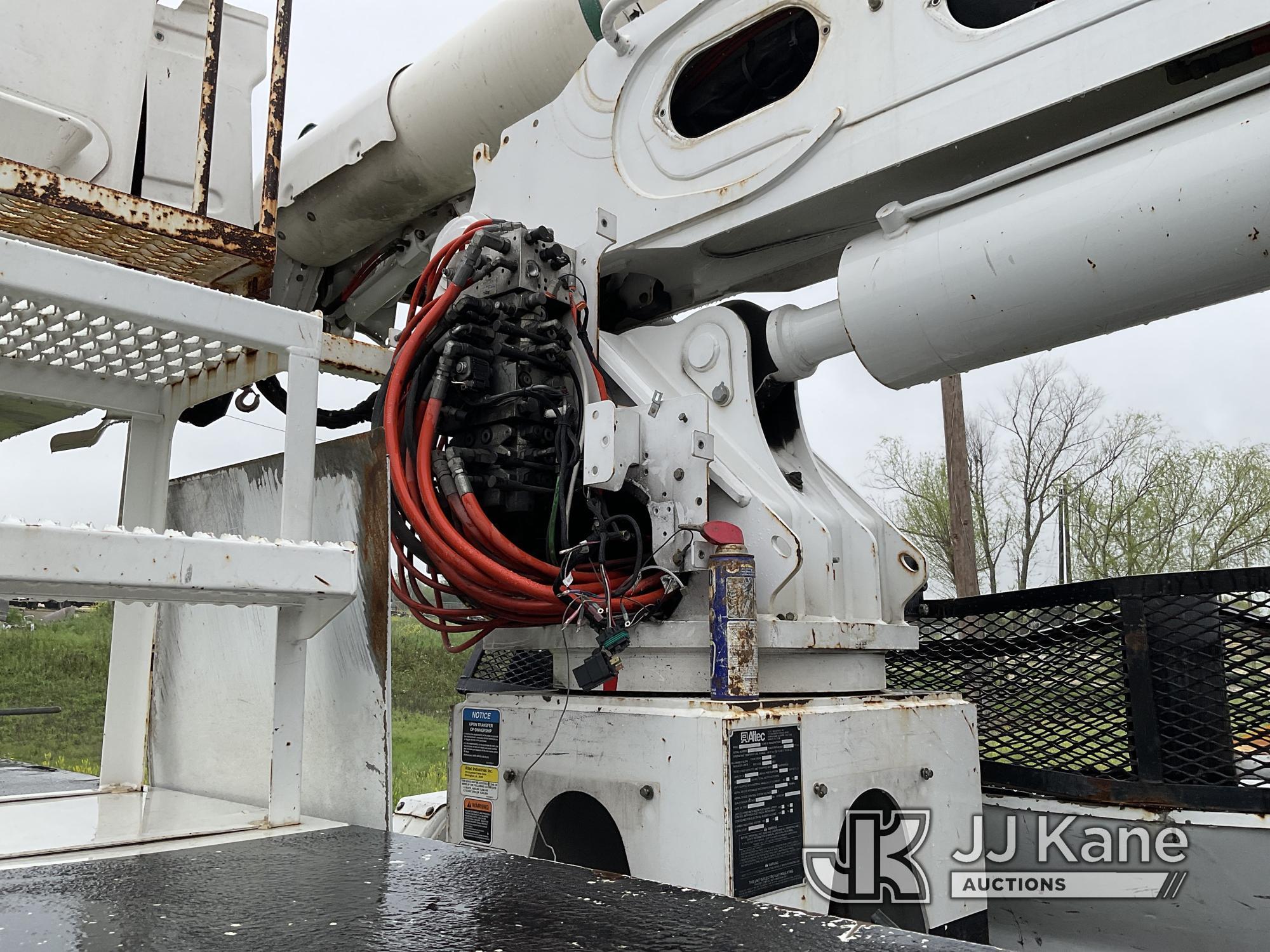 (Creedmoor, TX) Altec AA55-MH, Material Handling Bucket Truck rear mounted on 2018 Freightliner M2 1