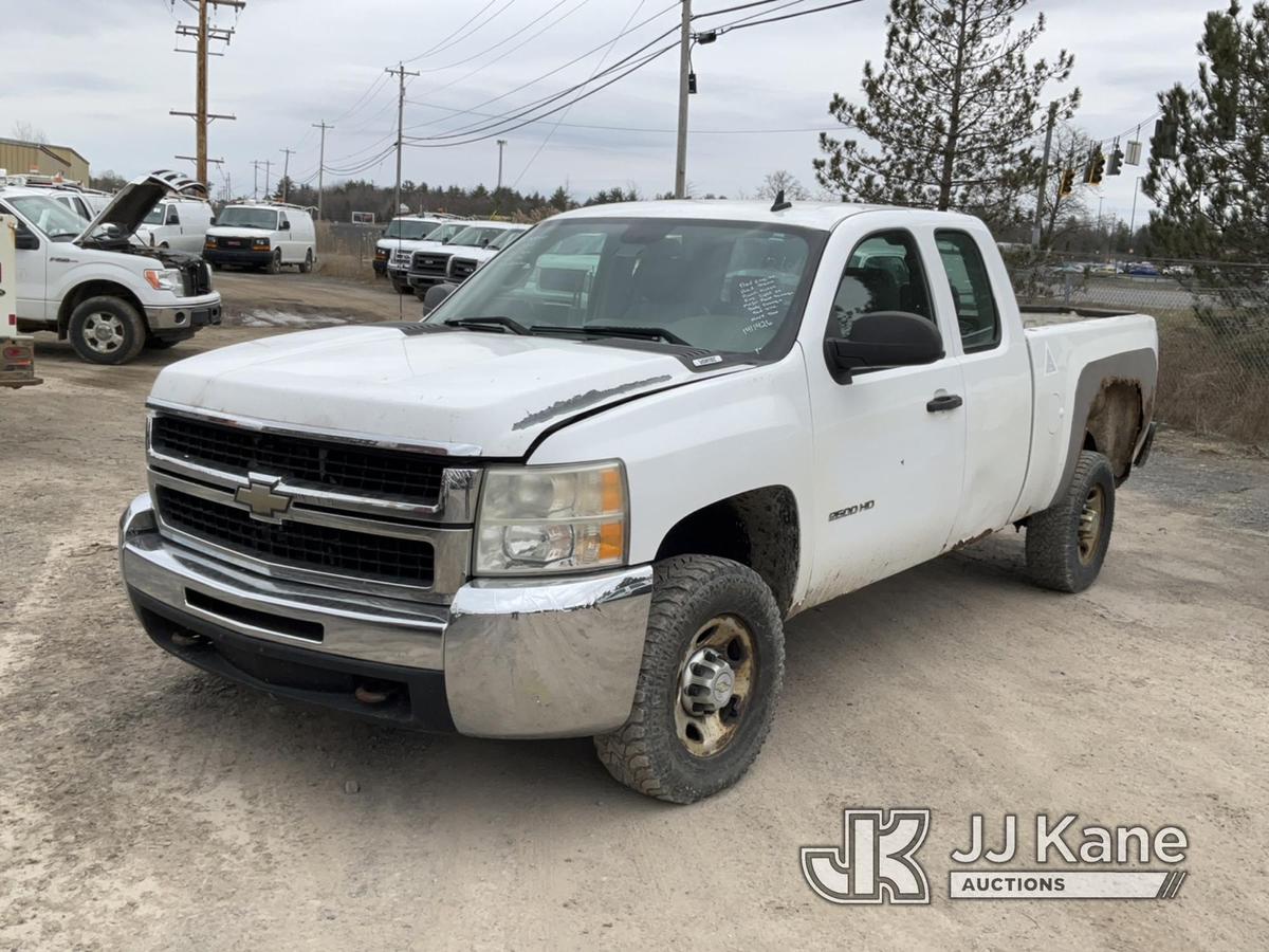 (Rome, NY) 2009 Chevrolet Silverado 2500 4x4 Extended-Cab Pickup Truck Runs & Moves, Bad Engine, Bad