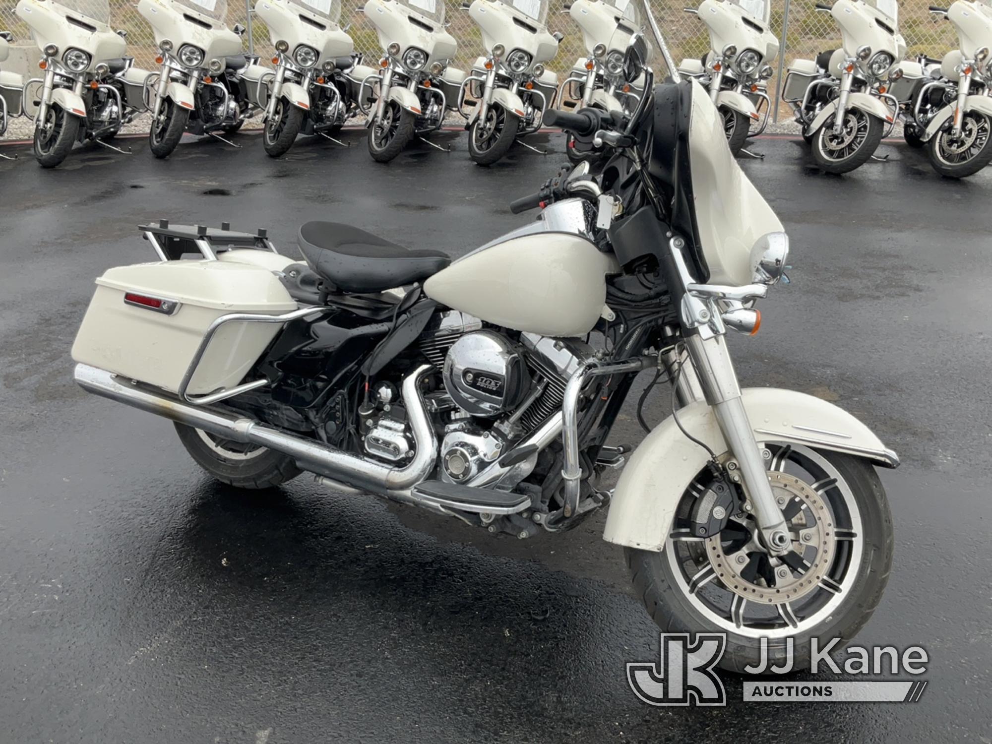 (Las Vegas, NV) 2015 Harley-Davidson FLHTP Police Runs & Moves