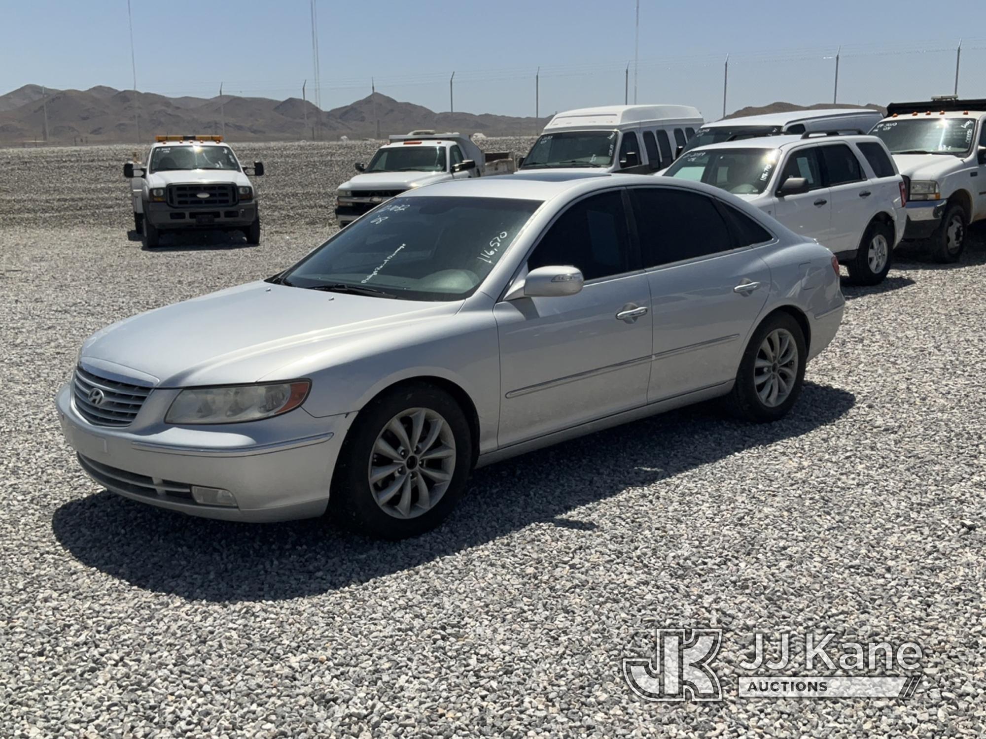 (Las Vegas, NV) 2008 Hyundai Azera Body & Paint Damage Jump To Start, Runs & Moves