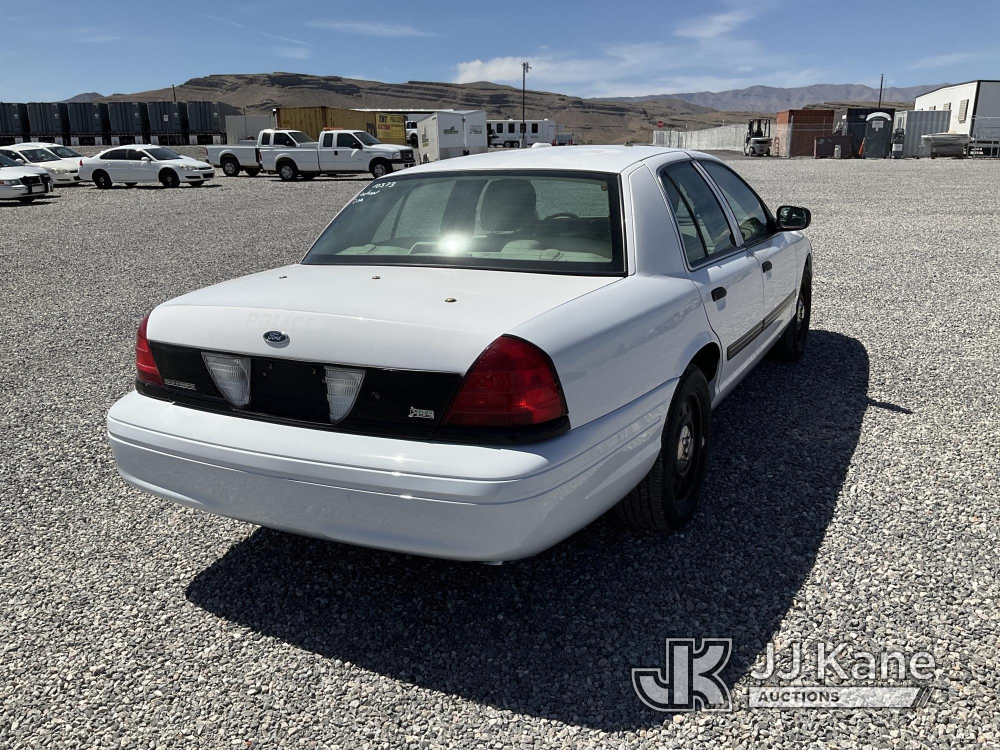 (Las Vegas, NV) 2011 Ford Crown Victoria Police Interceptor Runs & Moves