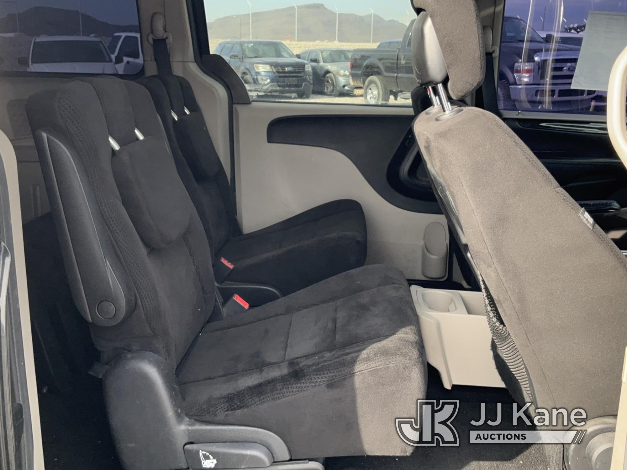 (Las Vegas, NV) 2013 Dodge Grand Caravan Runs & Moves