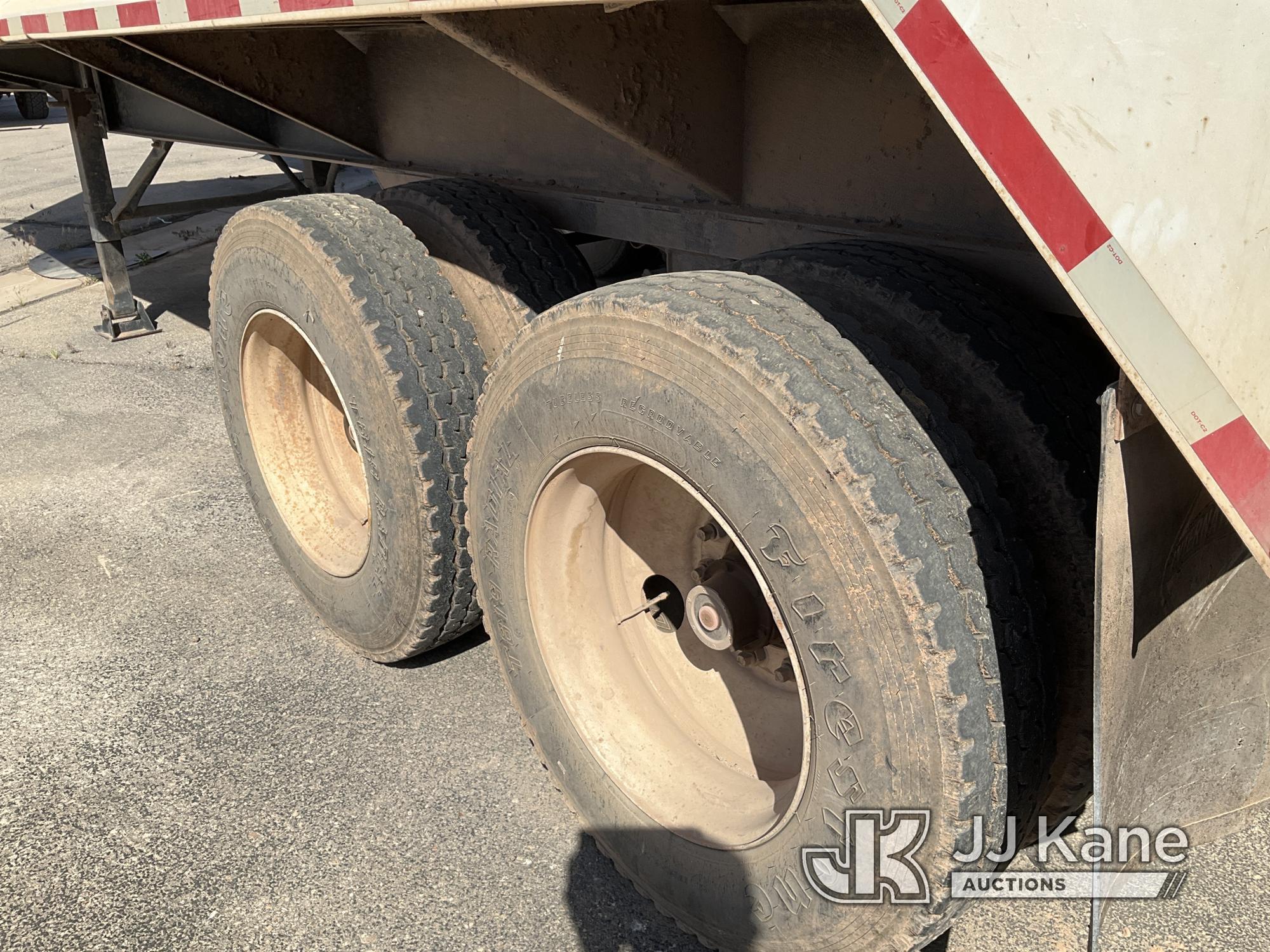 (Saint George, UT) 1993 Converto REJ-26-29 Ram E-ject Trailer, Taxable, 5th wheel, GVWR 62,000 Lbs.