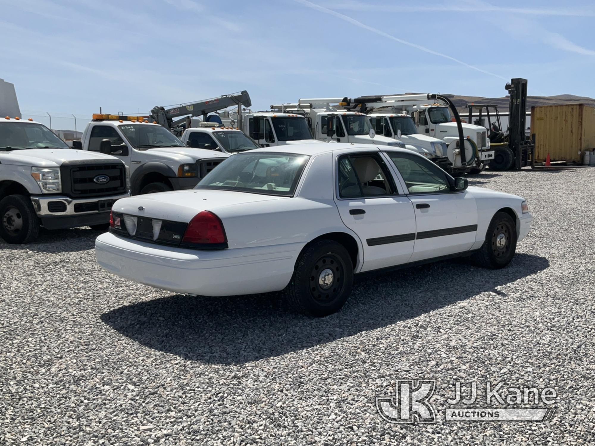 (Las Vegas, NV) 2011 Ford Crown Victoria Police Interceptor Towed In, Transmission Issue, Interior D