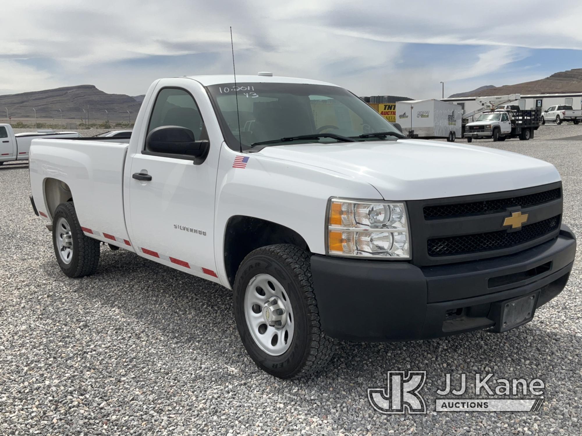 (Las Vegas, NV) 2013 Chevrolet Silverado 1500 Runs & Moves