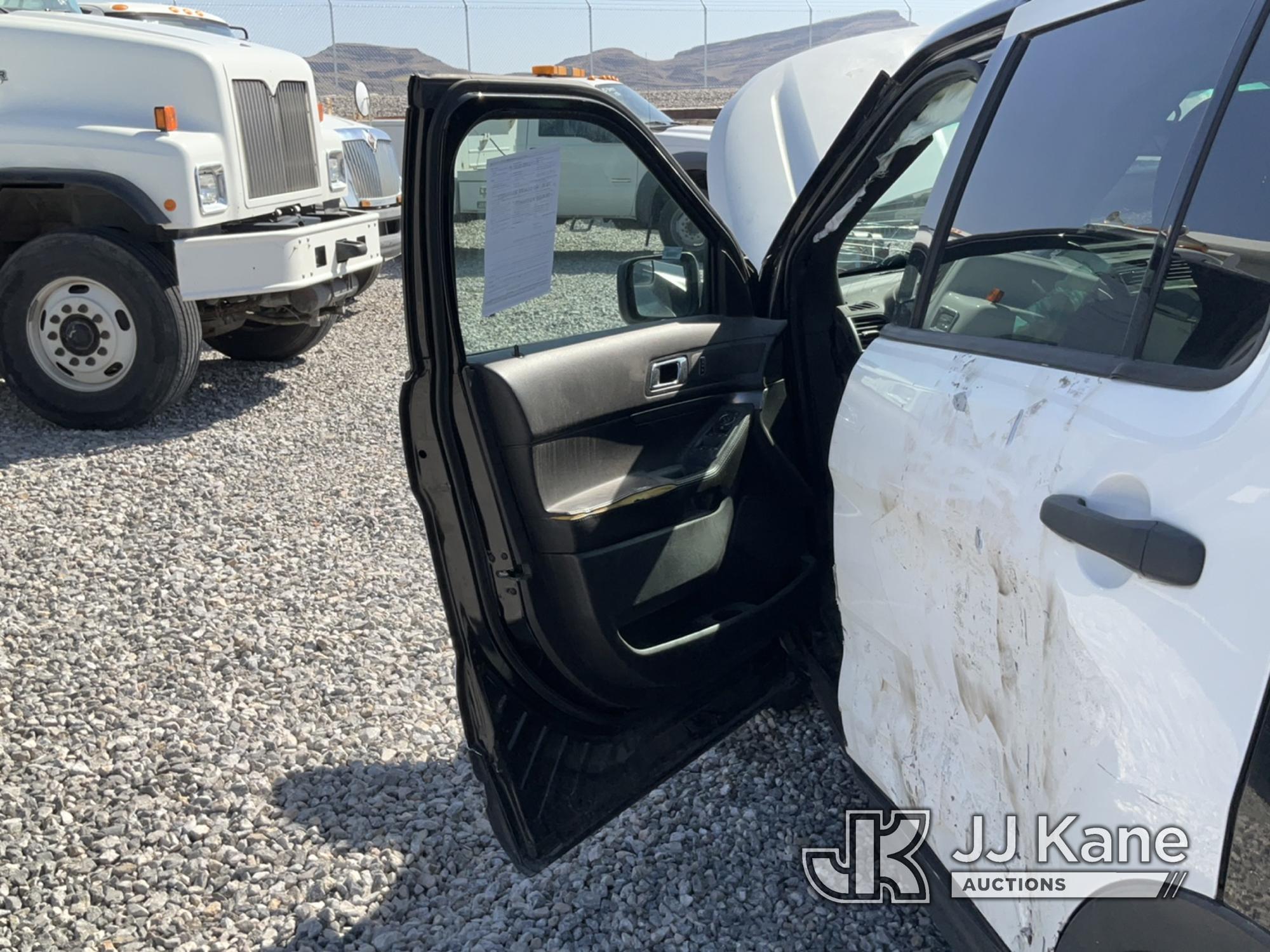 (Las Vegas, NV) 2015 Ford Explorer AWD Police Interceptor Dealers Only, Airbags Deployed, No Key