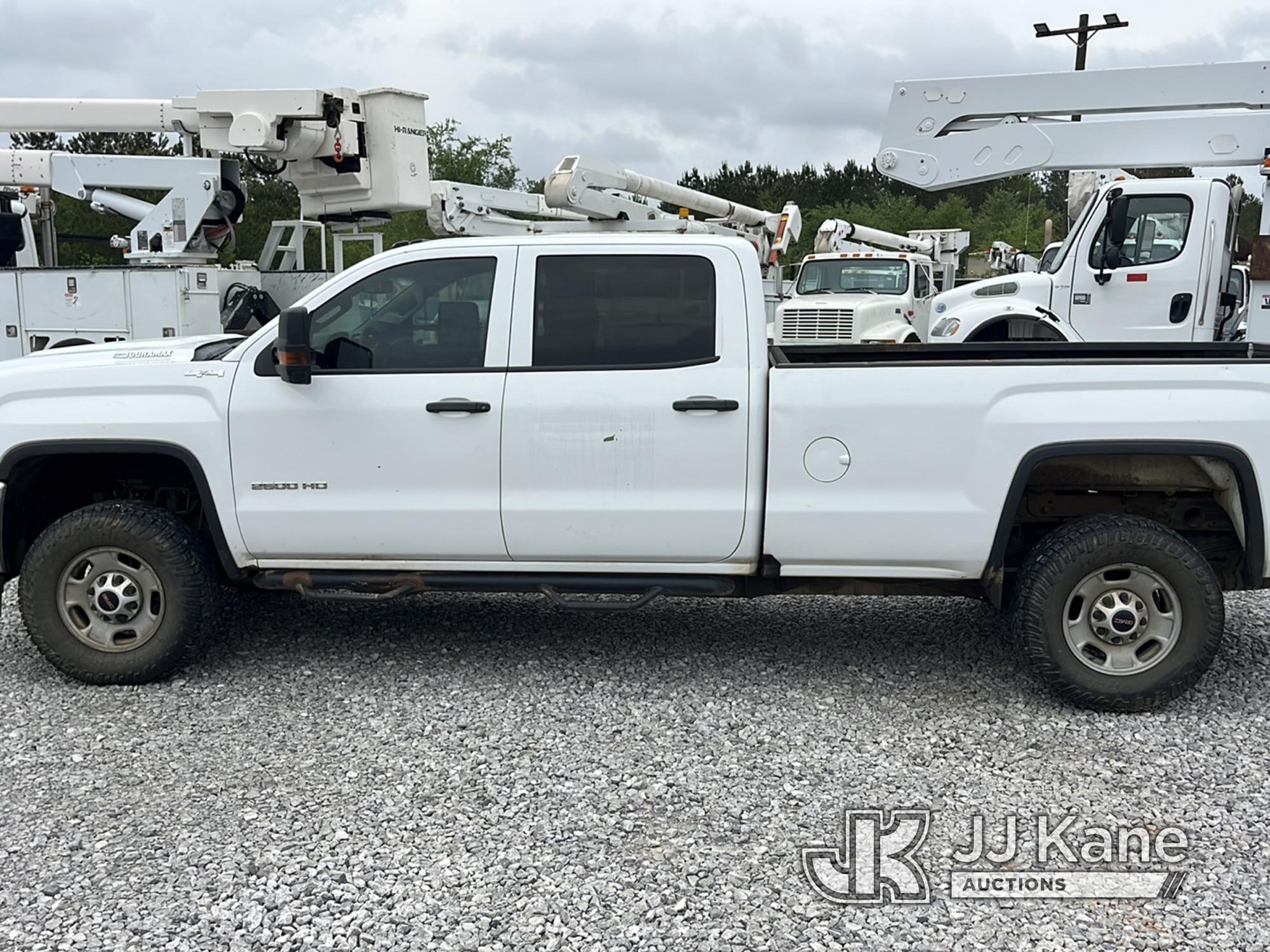 (Covington, LA) 2019 GMC Sierra 2500HD 4x4 Crew-Cab Pickup Truck Runs & Moves) (Check Engine Light O