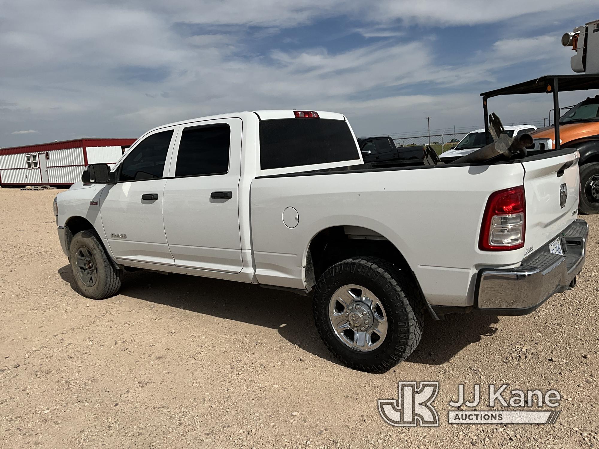 (Odessa, TX) 2019 RAM 2500 4x4 Crew-Cab Pickup Truck Runs & Moves) (Engine Tick, Check Engine Light