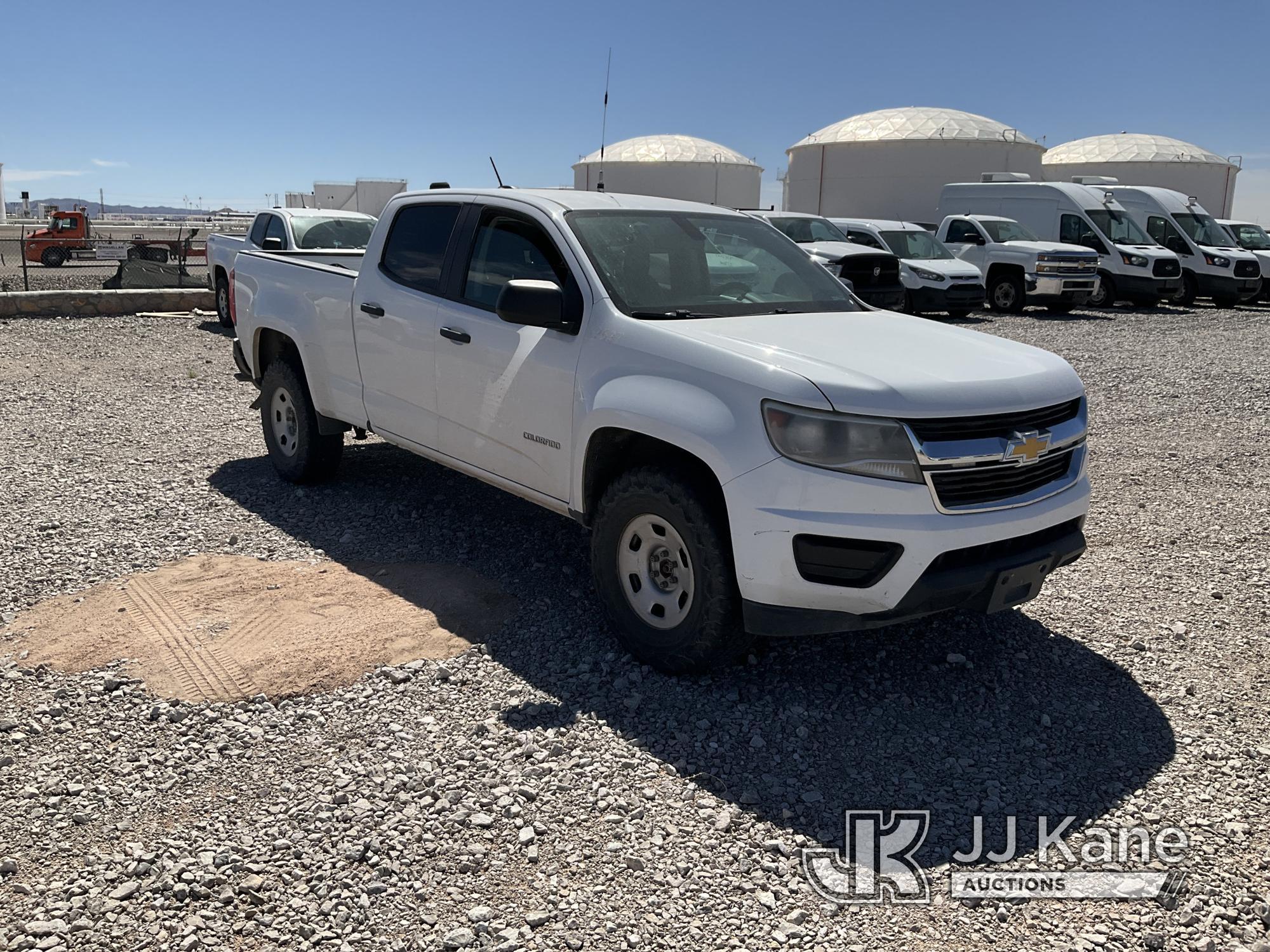 (El Paso, TX) 2016 Chevrolet Colorado 4x4 Crew-Cab Pickup Truck Runs & Moves) (Center Console Damage