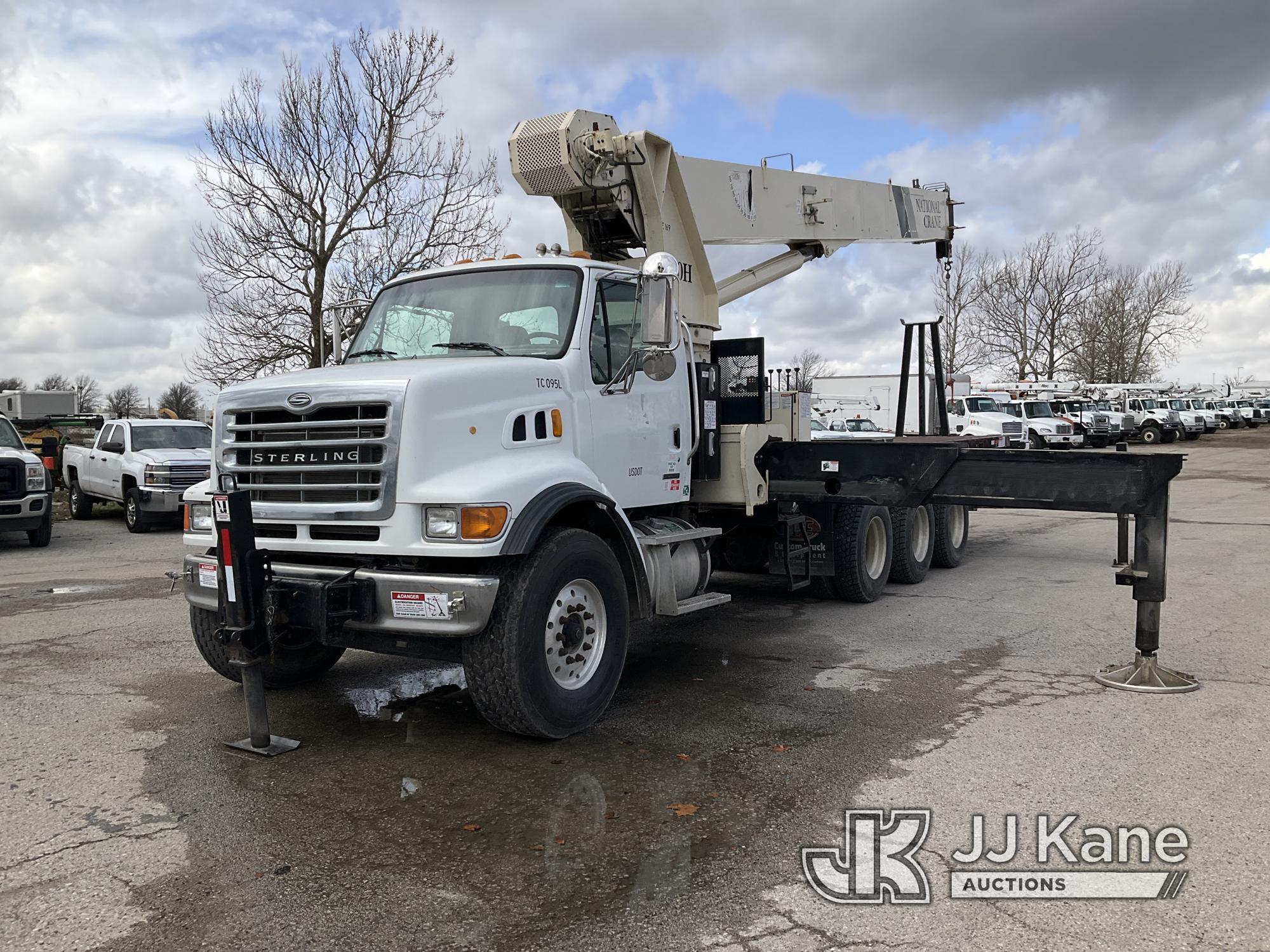 (Kansas City, MO) National 1400H, Hydraulic Truck Crane mounted behind cab on 2007 Sterling LT7500 T