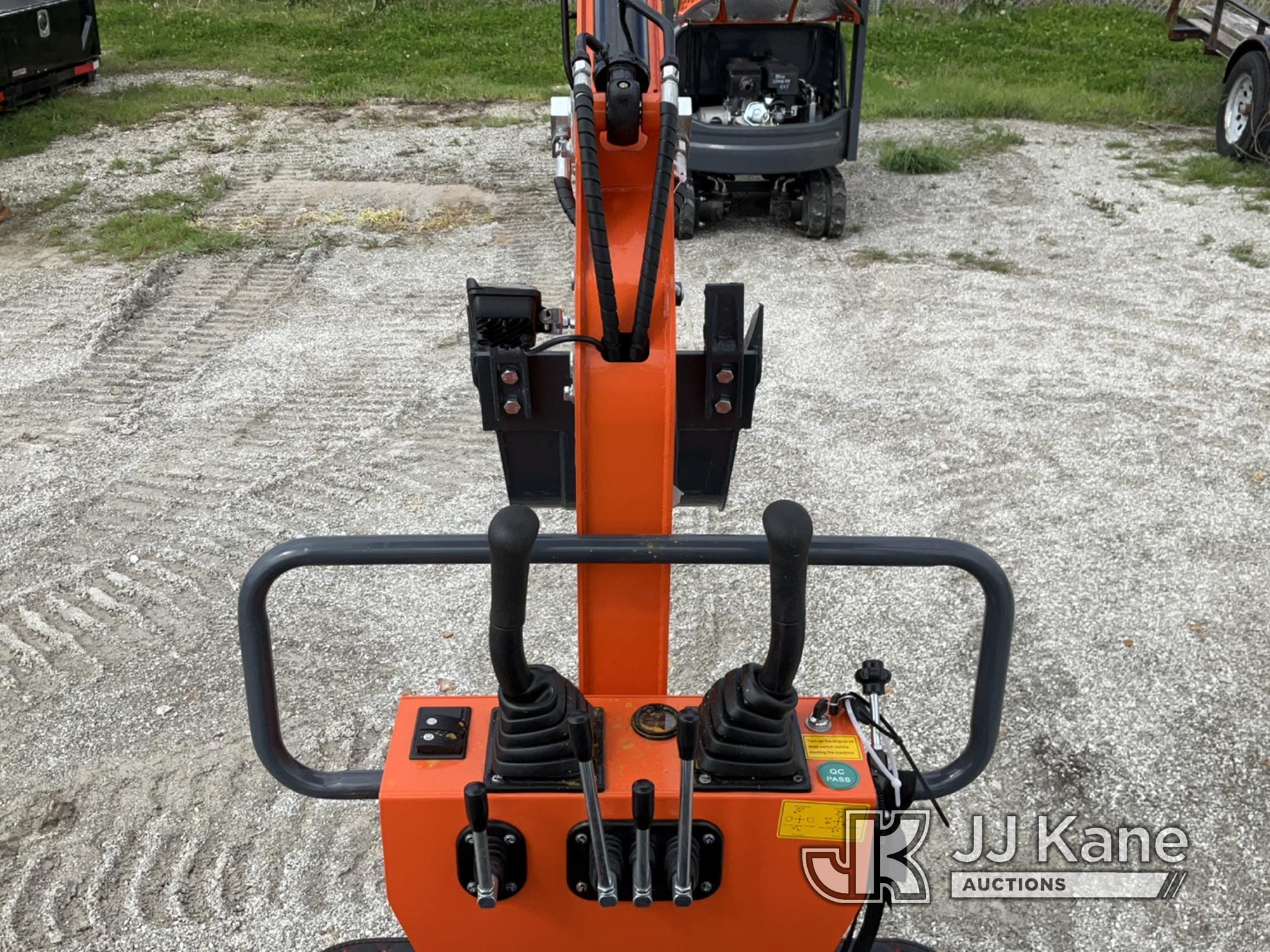 (Hawk Point, MO) 2024 AGT LH12R Mini Hydraulic Excavator New/Unused.