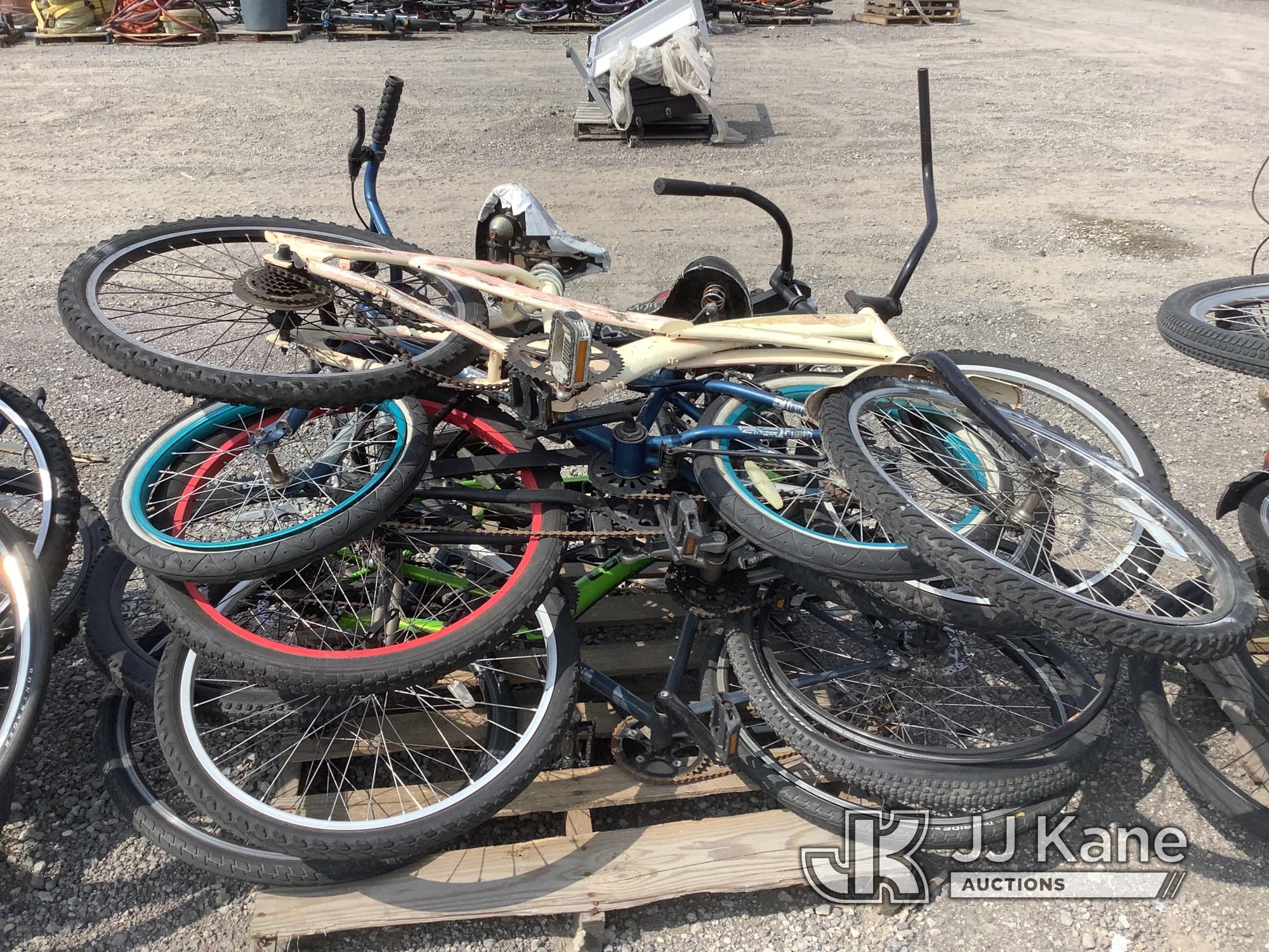 (Jurupa Valley, CA) 3 Pallets Of Bicycles (Used) NOTE: This unit is being sold AS IS/WHERE IS via Ti