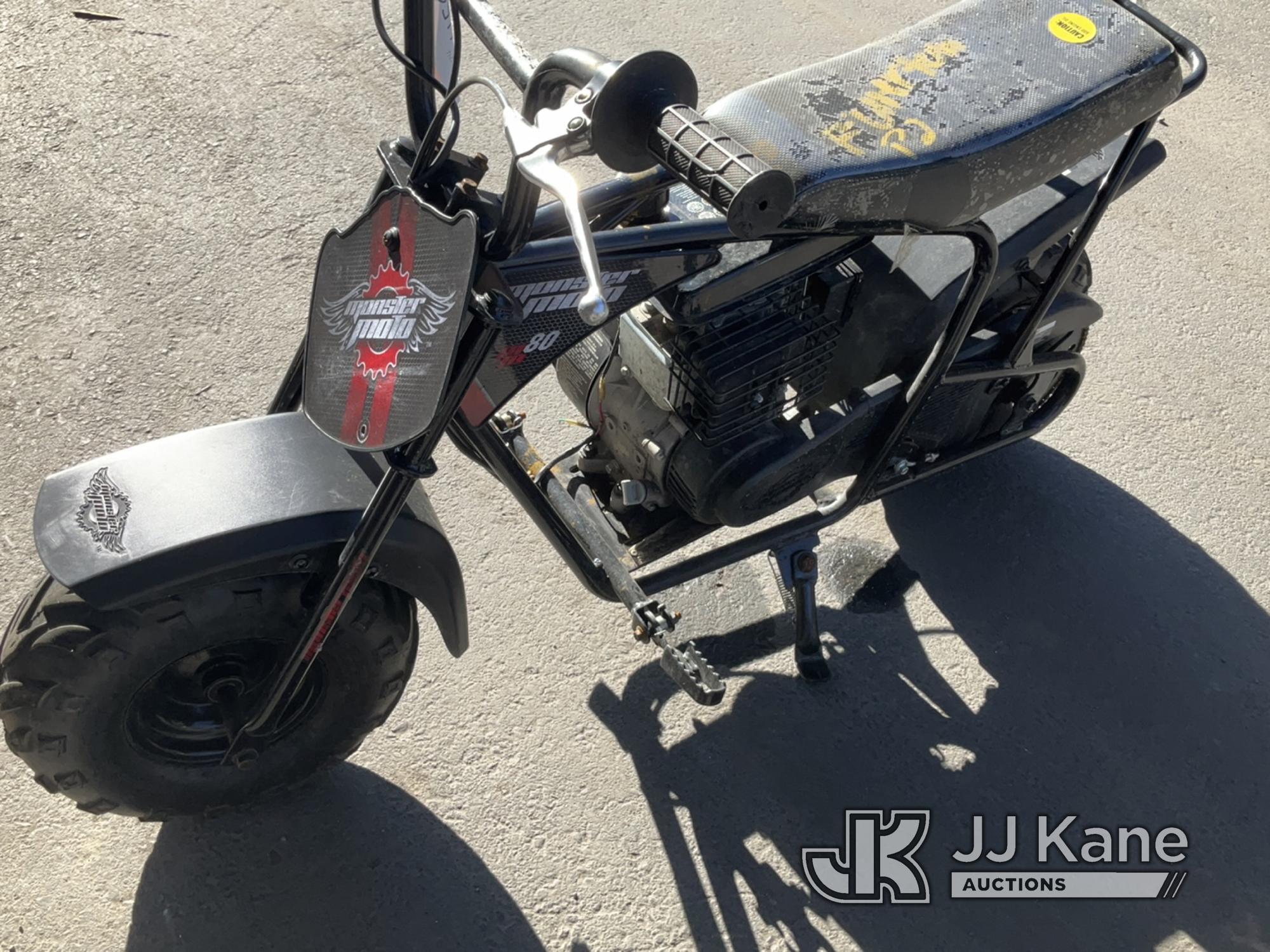 (Jurupa Valley, CA) Monster Moto Gas Powered Mini Bike (Used) NOTE: This unit is being sold AS IS/WH