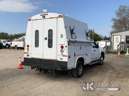 (Charlotte, MI) 2010 Chevrolet Silverado 3500HD 4x4 Extended Cab Enclosed Service Truck Runs, Moves,