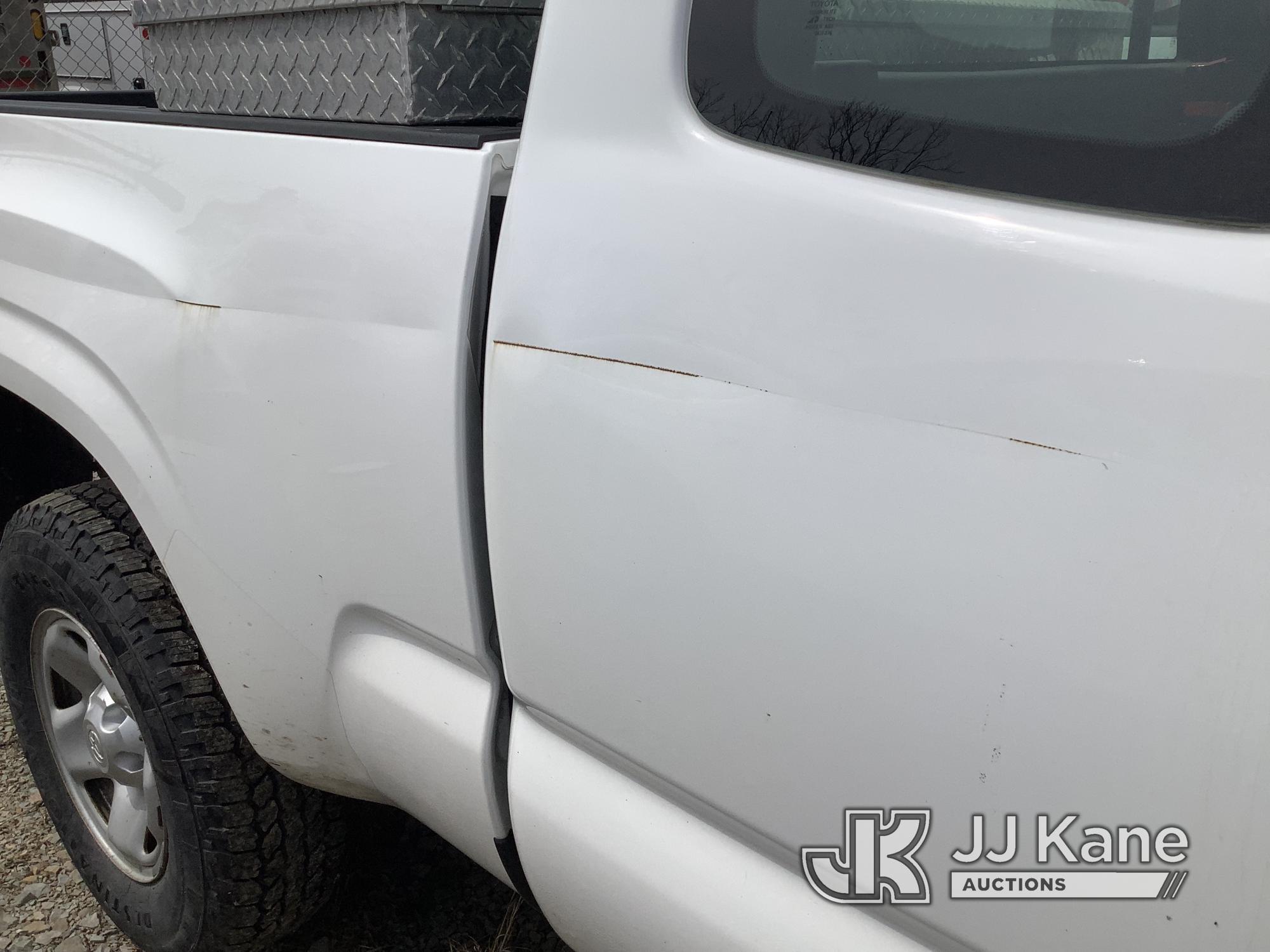 (Smock, PA) 2018 Toyota Tacoma 4x4 Extended-Cab Pickup Truck Not Running, Bad Engine, Rust, Paint &