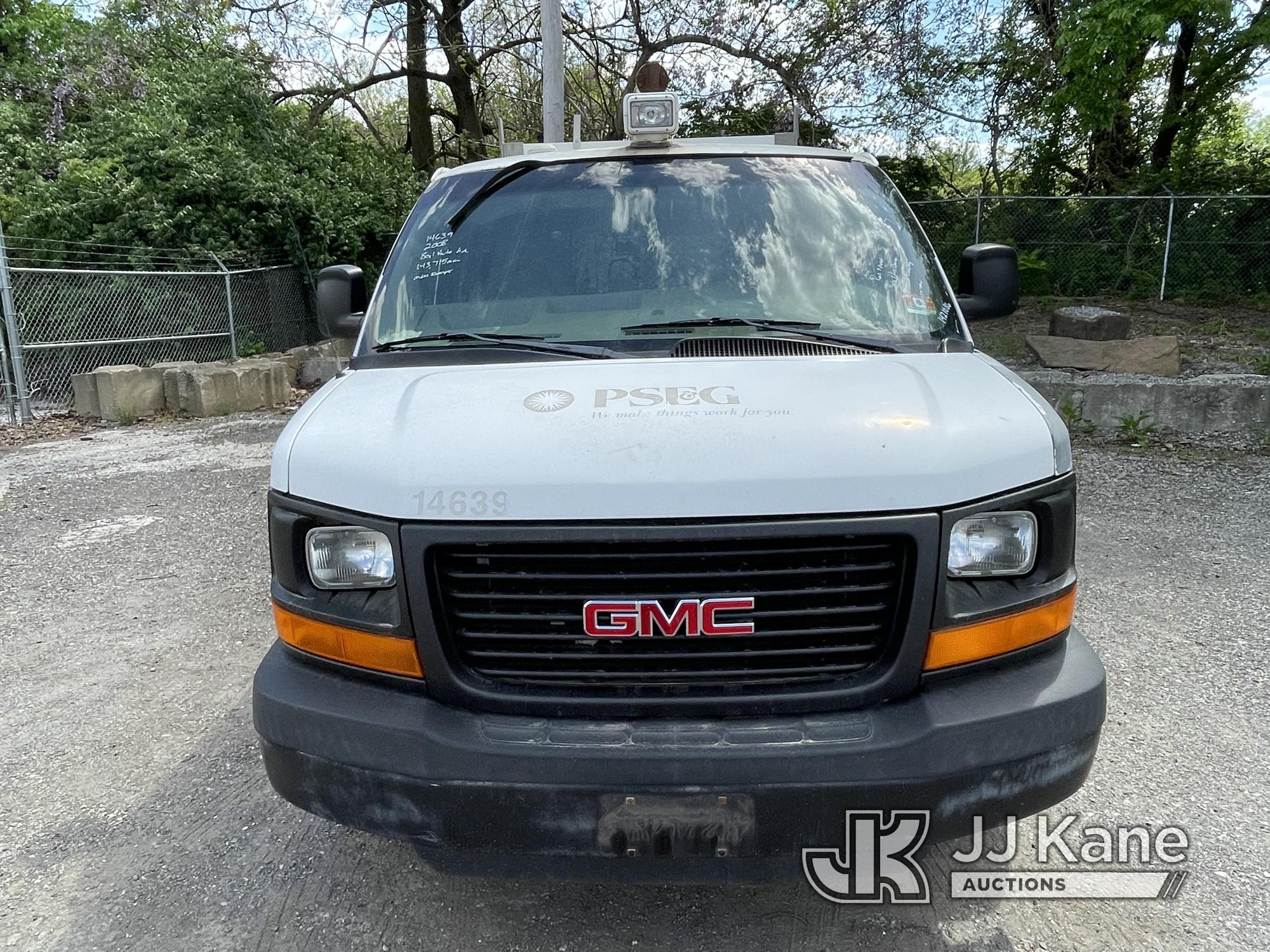 (Plymouth Meeting, PA) 2008 GMC Savana G3500 Cargo Van Runs & Moves, Body & Rust Damage, No Power St