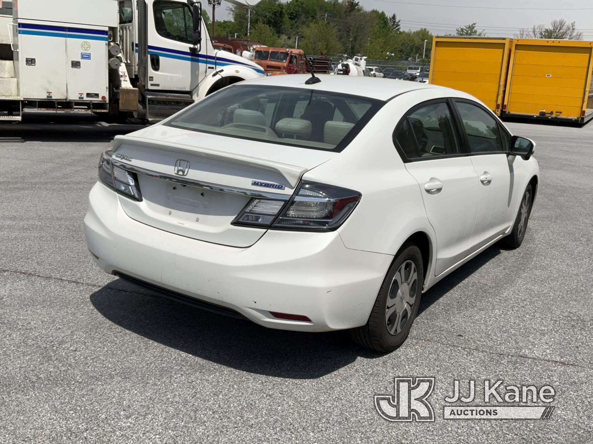 (Chester Springs, PA) 2015 Honda Civic Hybrid 4-Door Sedan Runs & Moves, Engine Noise, Body & Rust D