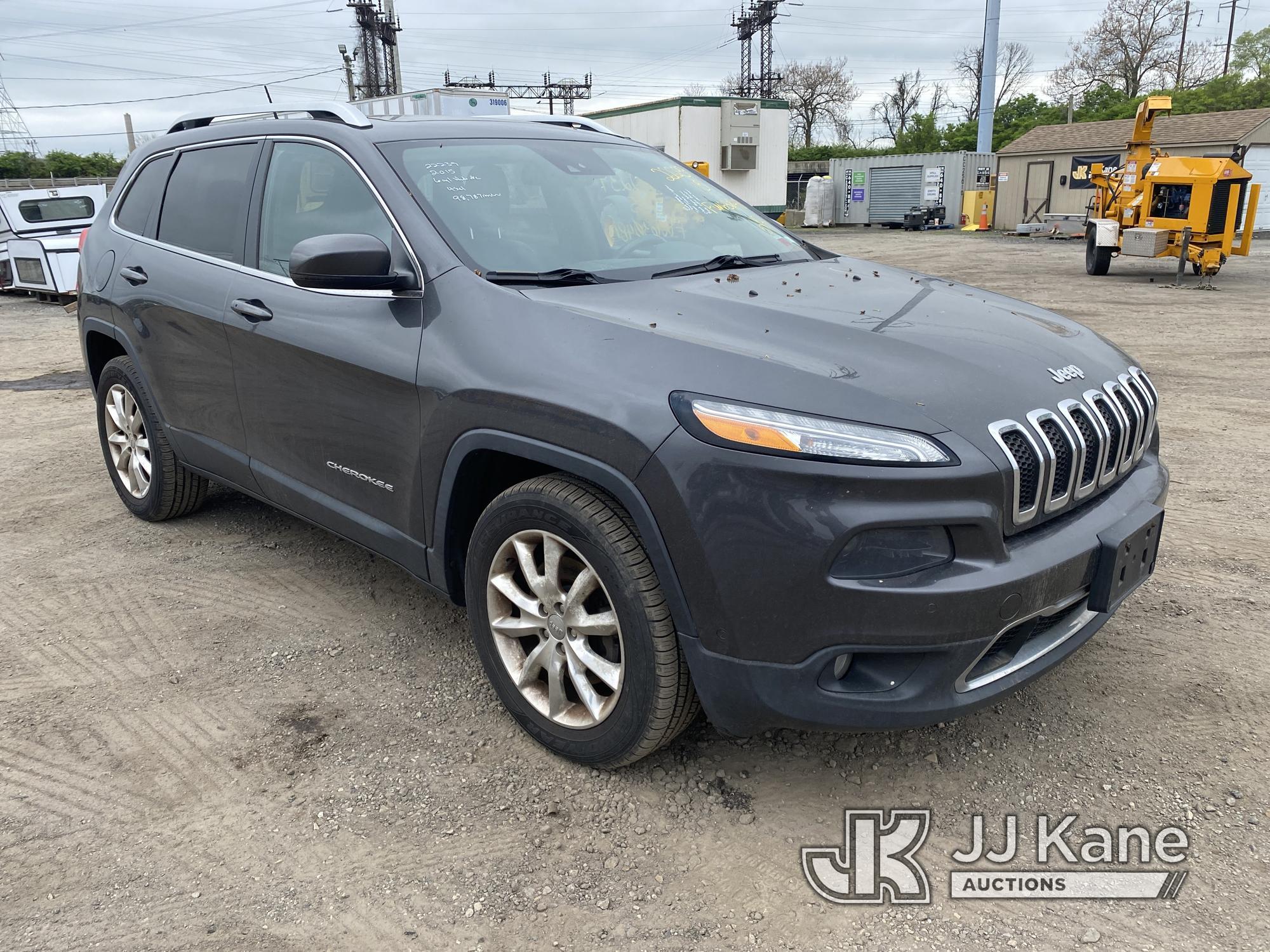 (Plymouth Meeting, PA) 2015 Jeep Cherokee 4x4 4-Door Sport Utility Vehicle Runs & Moves, Trans Issue