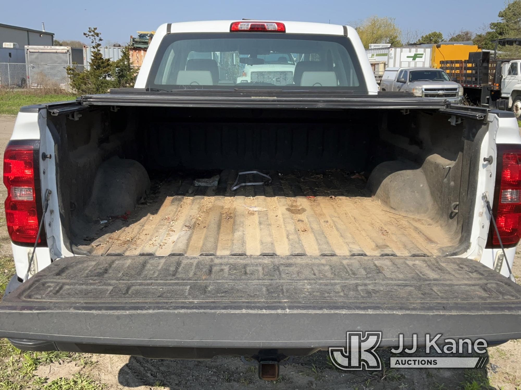 (Bellport, NY) 2016 Chevrolet Silverado 1500 4x4 Extended-Cab Pickup Truck Runs & Moves, Body & Rust