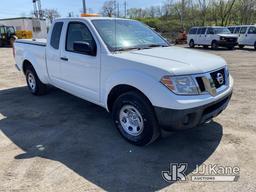 (Plymouth Meeting, PA) 2015 Nissan Frontier Extended-Cab Pickup Truck Runs & Moves, Body & Rust Dama