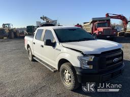 (Ashland, OH) 2015 Ford F150 4x4 Crew-Cab Pickup Truck Runs & Moves) (Body Damage