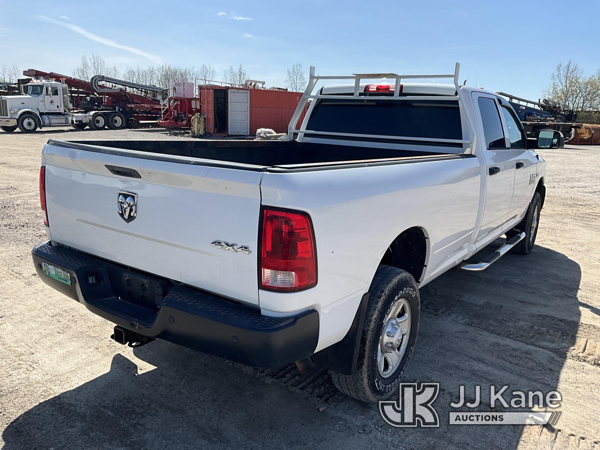 (Rosebush, MI) 2014 RAM 2500 4x4 Crew- Cab Pickup Truck Runs & Moves) (Jump To Start. Engine Issues,