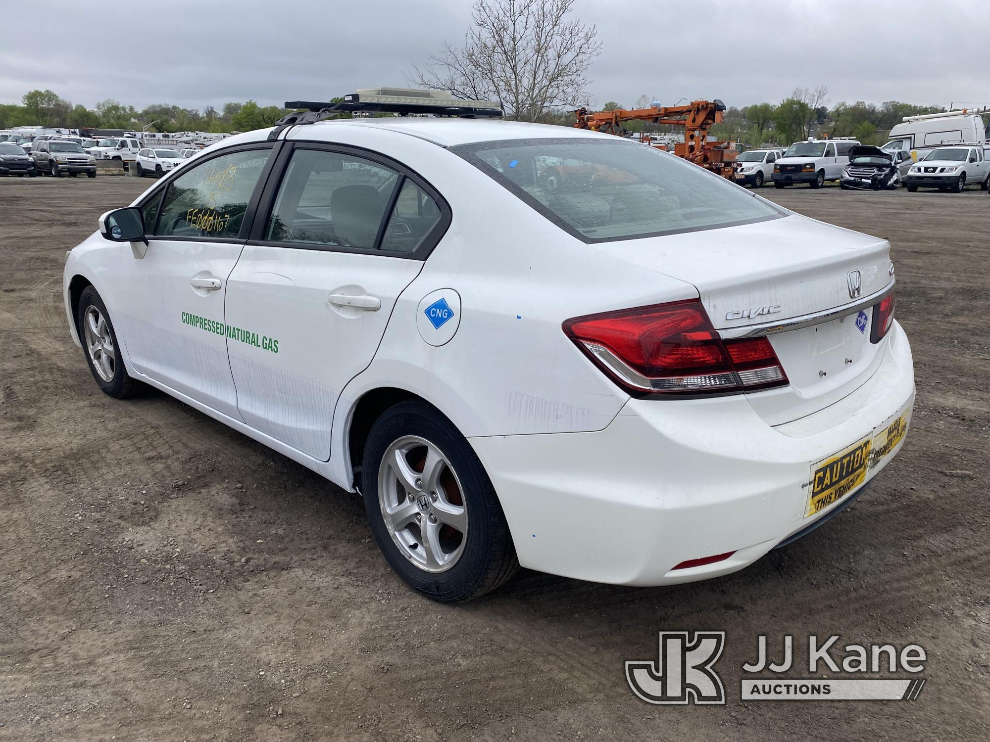 (Plymouth Meeting, PA) 2015 Honda Civic 4-Door Sedan CNG Only) (Runs & Moves, Body & Rust Damage, Da