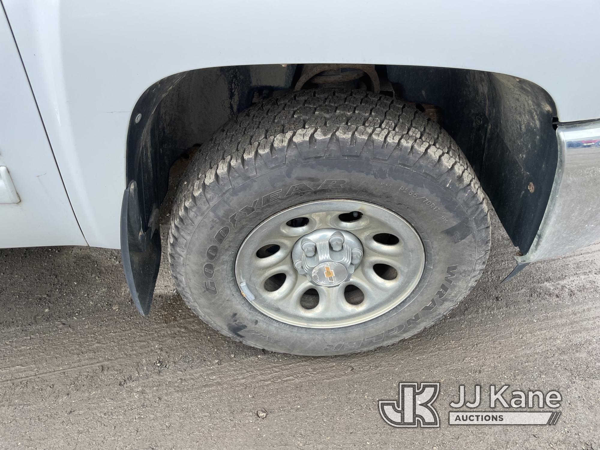 (Plymouth Meeting, PA) 2012 Chevrolet Silverado 1500 4x4 Extended-Cab Pickup Truck Runs & Moves, Bod