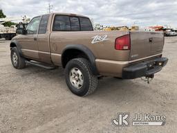 (Plymouth Meeting, PA) 2003 Chevrolet S10 4x4 Extended-Cab Pickup Truck