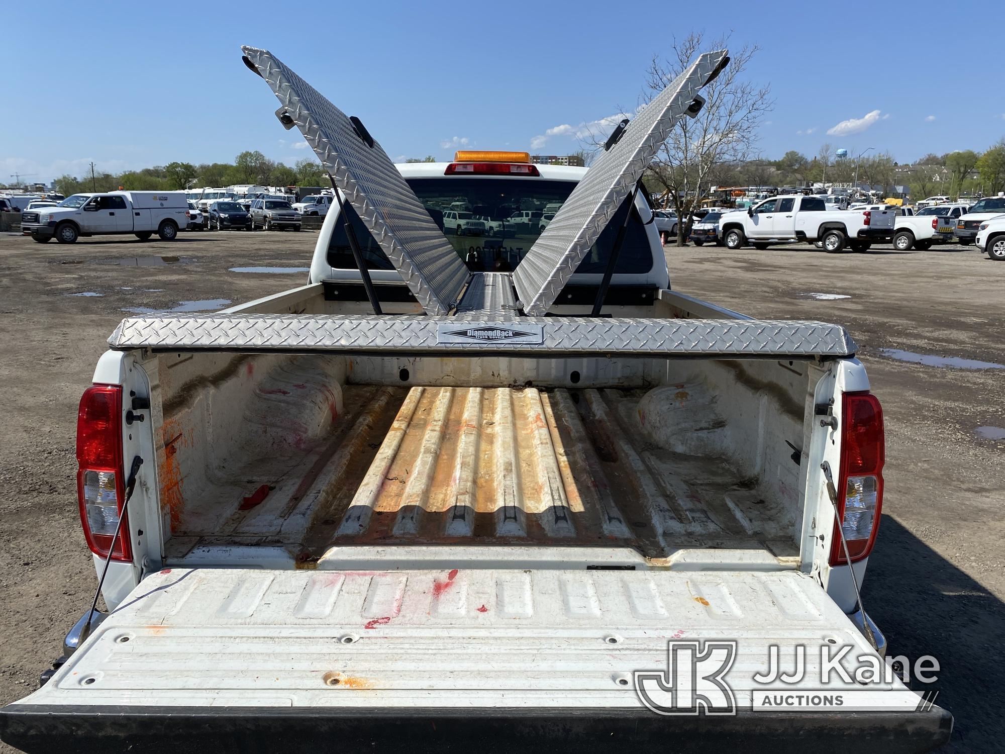 (Plymouth Meeting, PA) 2015 Nissan Frontier Extended-Cab Pickup Truck Runs & Moves, Body & Rust Dama