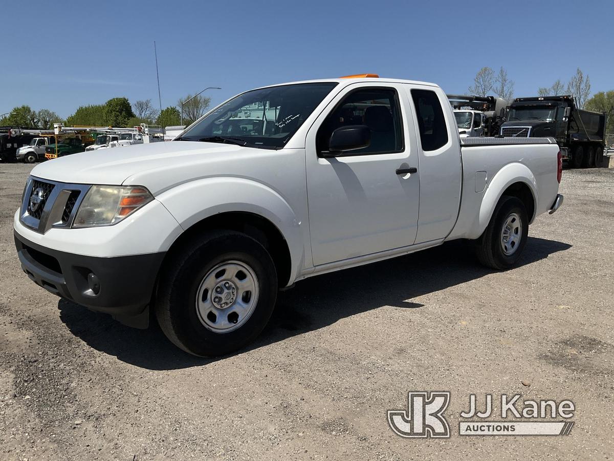 (Plymouth Meeting, PA) 2015 Nissan Frontier Extended-Cab Pickup Truck Runs & Moves, Body & Rust Dama