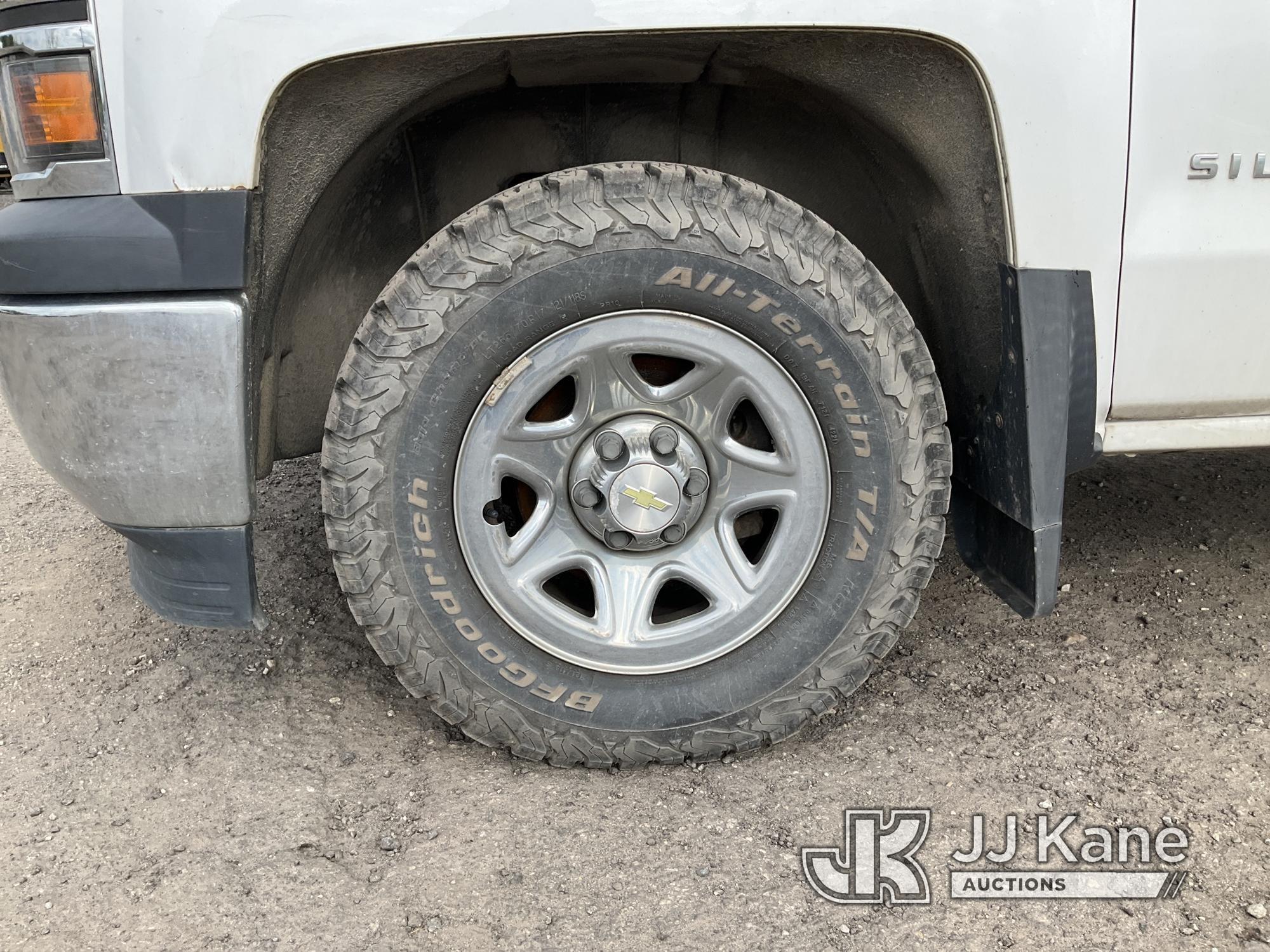 (Plymouth Meeting, PA) 2014 Chevrolet Silverado 1500 4x4 Extended-Cab Pickup Truck Runs & Moves, Bod