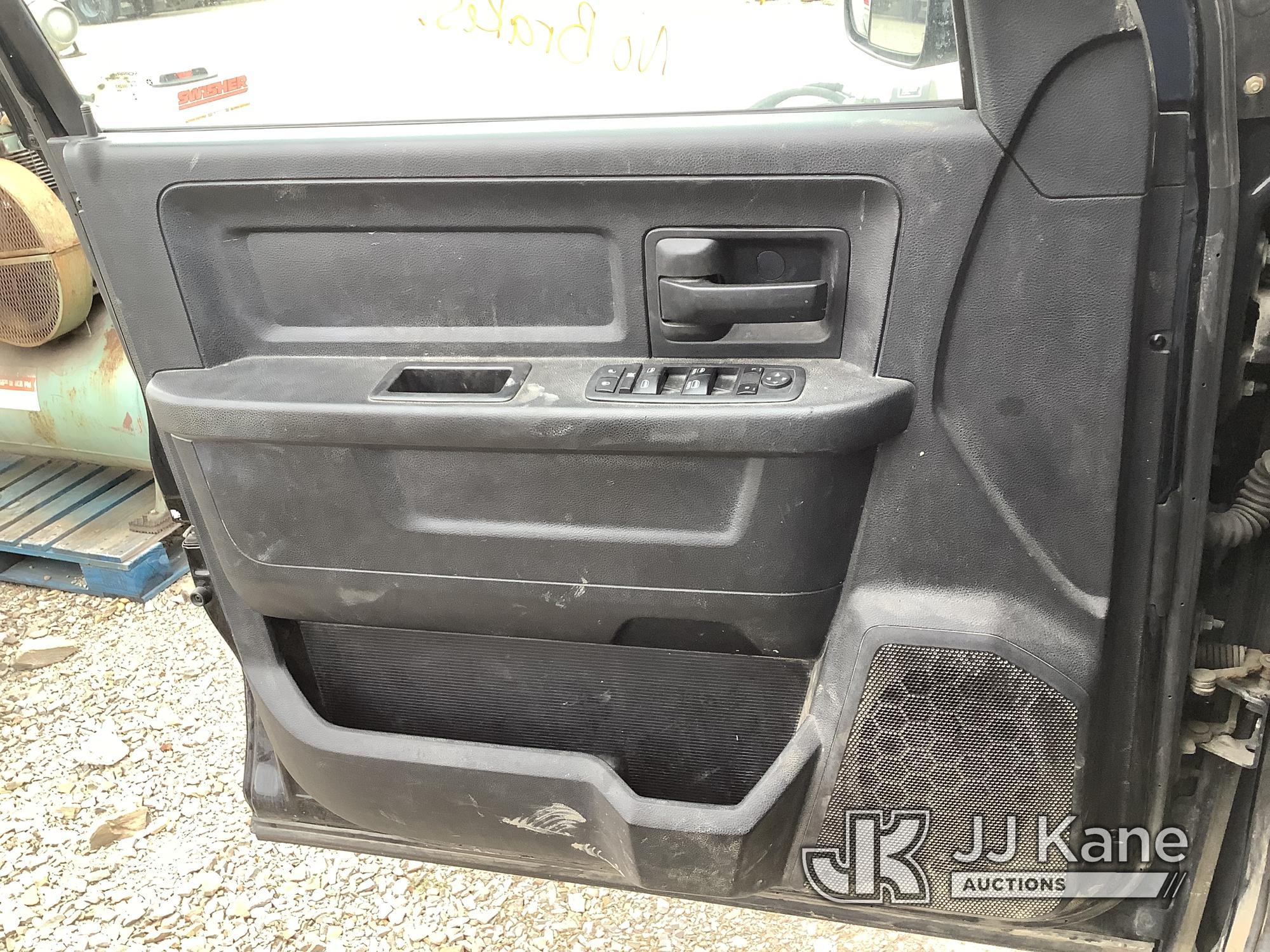 (Smock, PA) 2014 RAM 2500 4x4 Crew-Cab Pickup Truck Not Running, Condition Unknown, No brakes, No Po