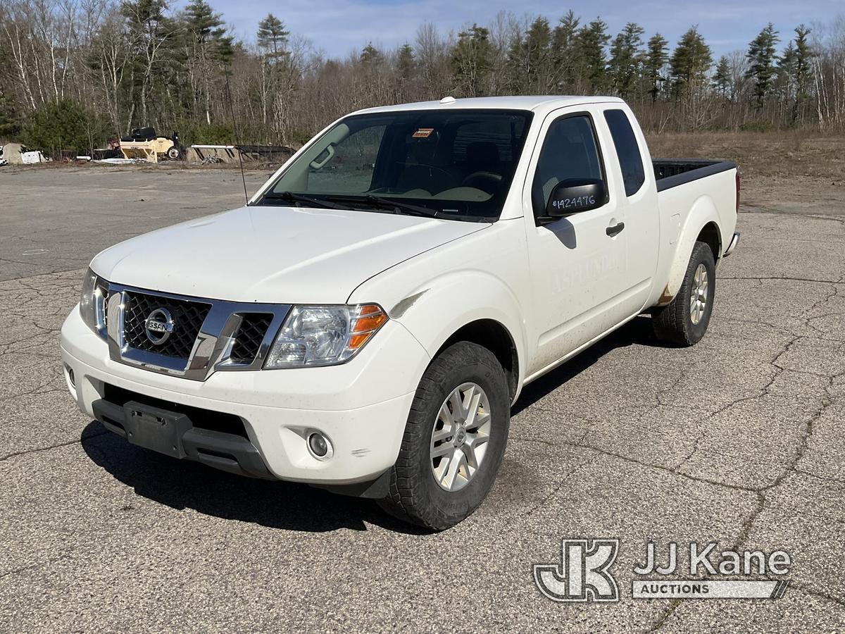 (Wells, ME) 2017 Nissan Frontier 4x4 Extended-Cab Pickup Truck Jump to Start, Runs & Moves, Check En