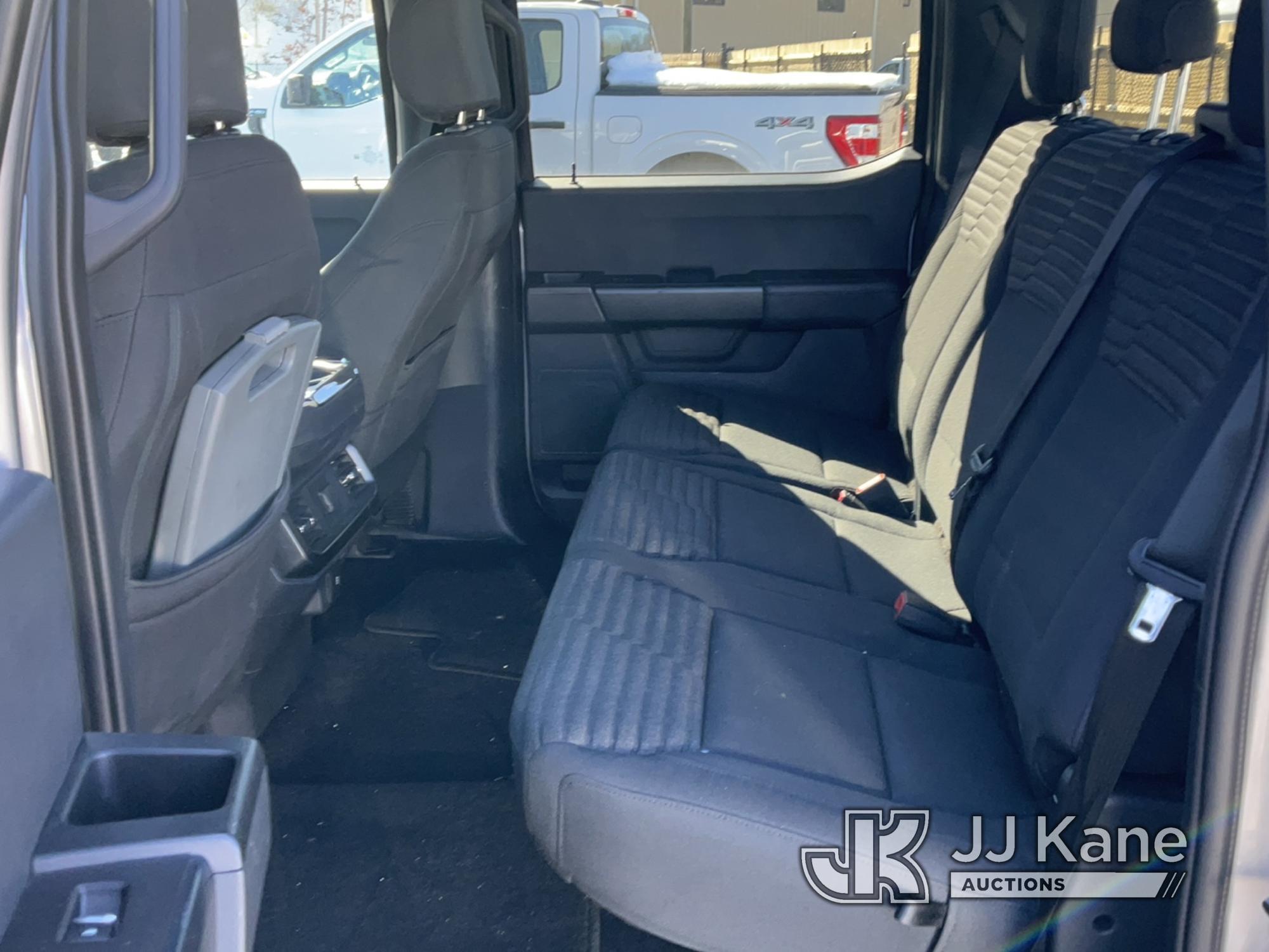 (Kings Park, NY) 2021 Ford F150 XLT 4x4 Crew-Cab Pickup Truck Runs & Moves) (Inspection and Removal