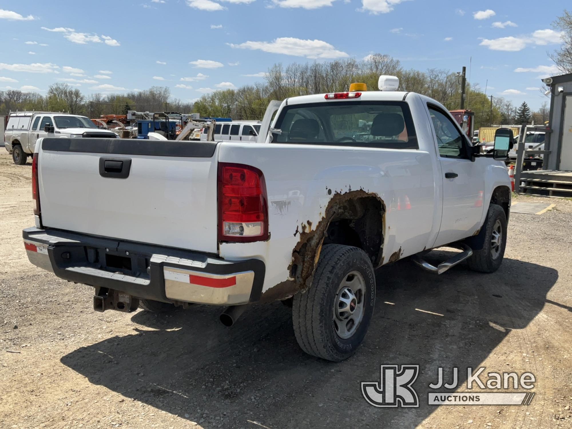 (Charlotte, MI) 2012 GMC Sierra 2500 4x4 Pickup Truck Runs & Moves) (Jump To Start, Traction Control