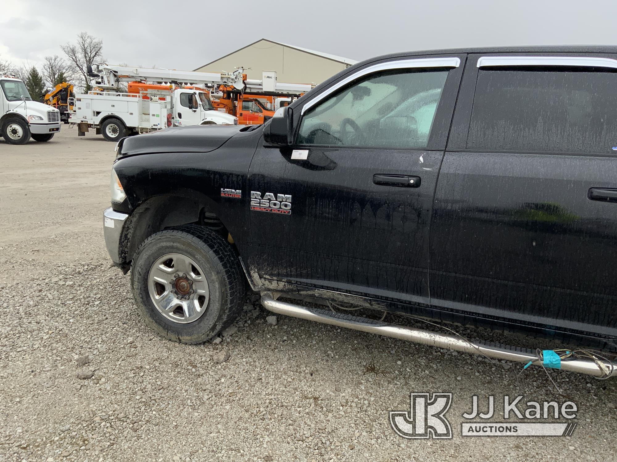 (Fort Wayne, IN) 2017 RAM 2500 4x4 Crew-Cab Pickup Truck Not Running, Condition Unknown, Engine Apar