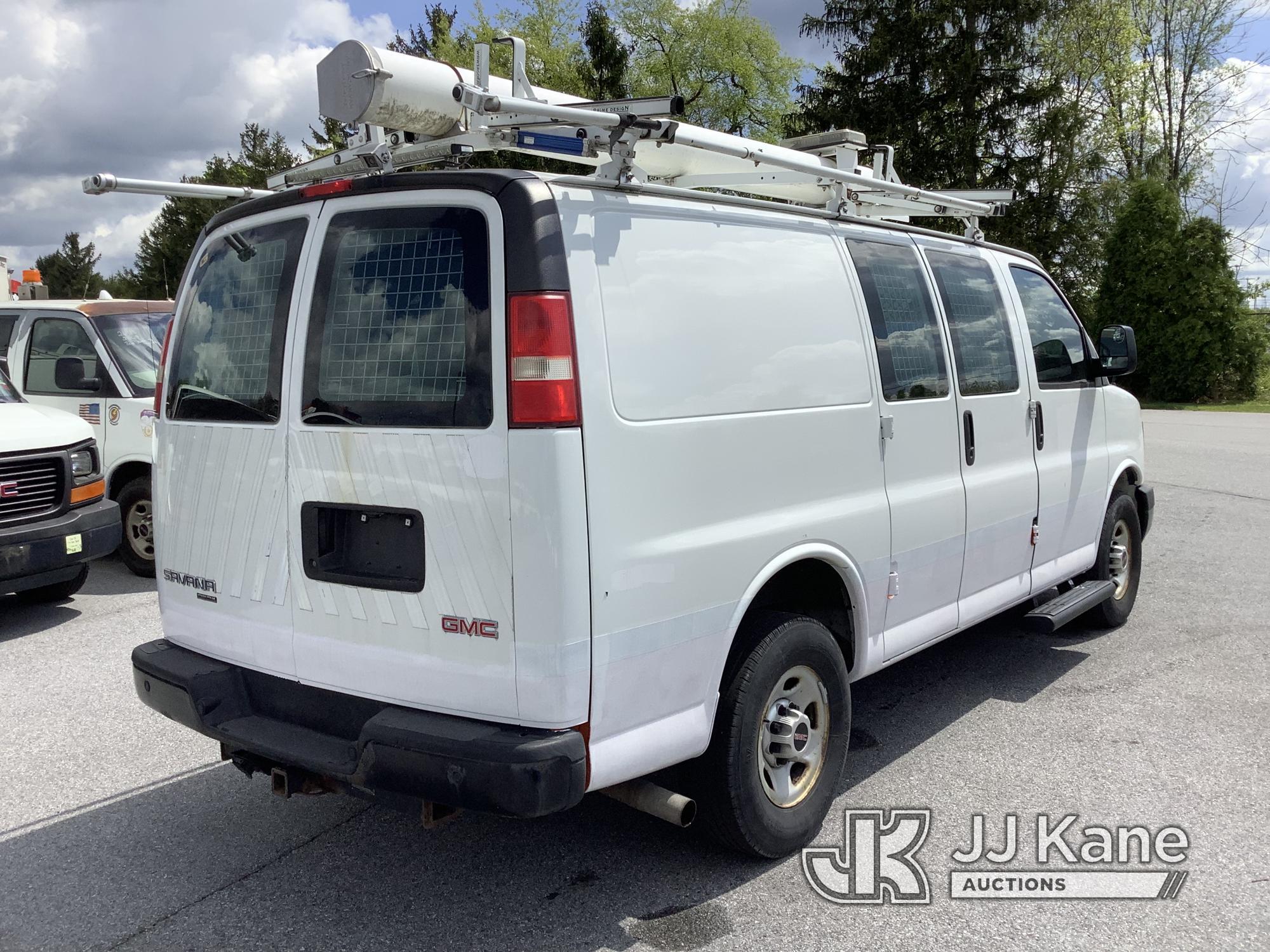 (Chester Springs, PA) 2015 GMC Savana G3500 Cargo Van Runs & Moves, Rust & Body Damage) (Inspection