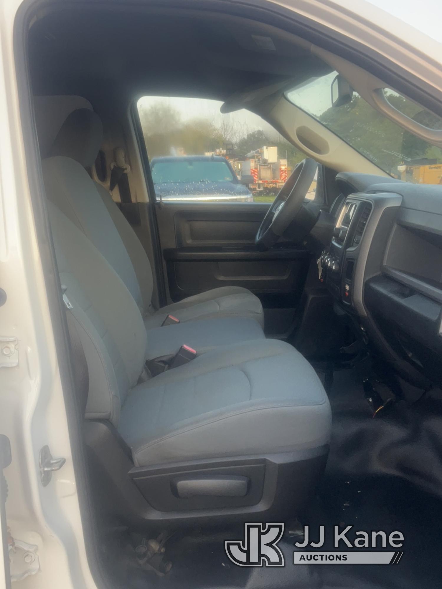 (Bellport, NY) 2013 RAM 1500 4x4 Crew-Cab Pickup Truck Runs & Moves, Body & Rust Damage) (Inspection