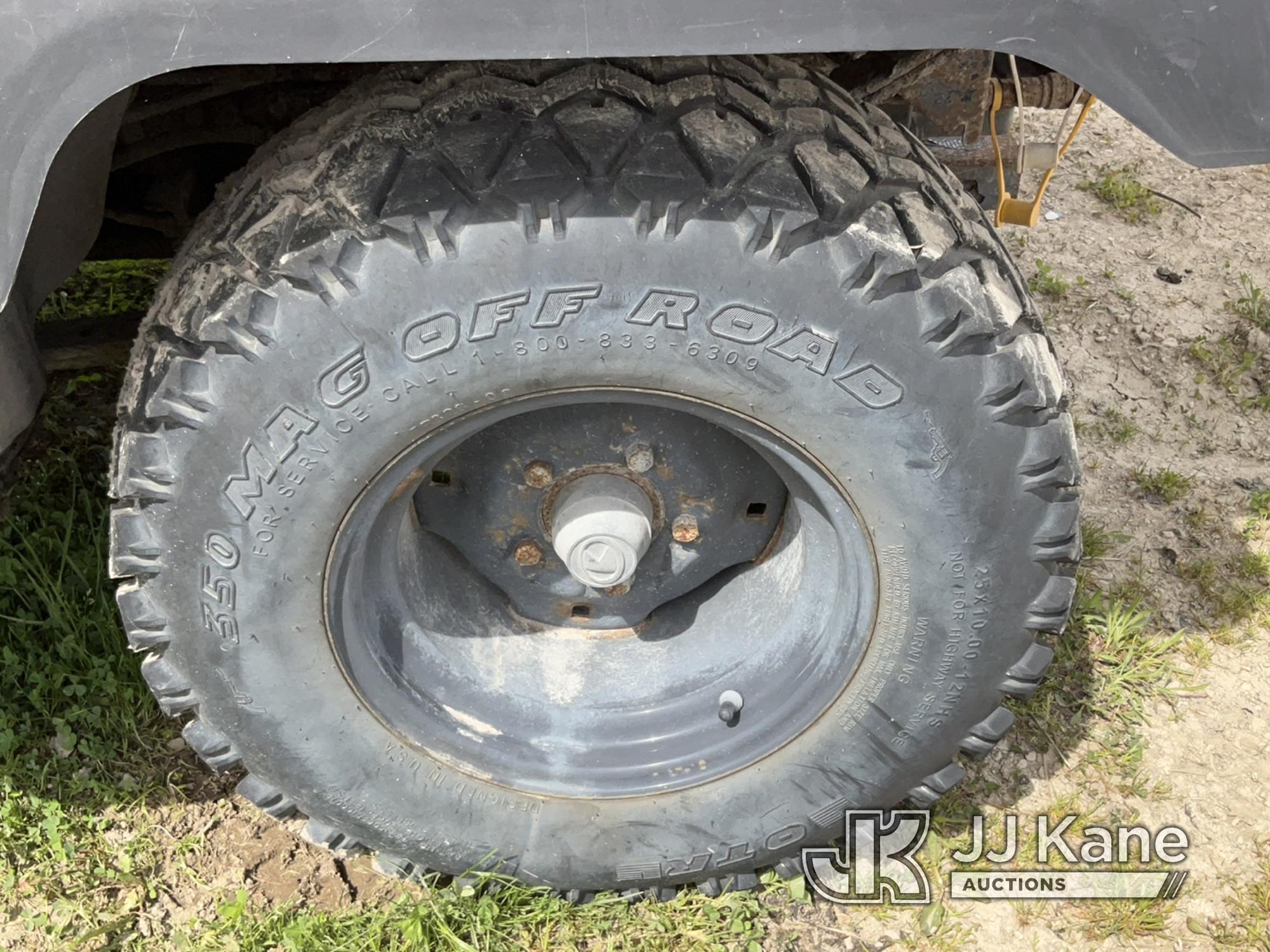 (Charlotte, MI) Kubota RTV1100 4X4 Utility Cart No Title) (Runs, Moves - Only Moves in Low and Rever