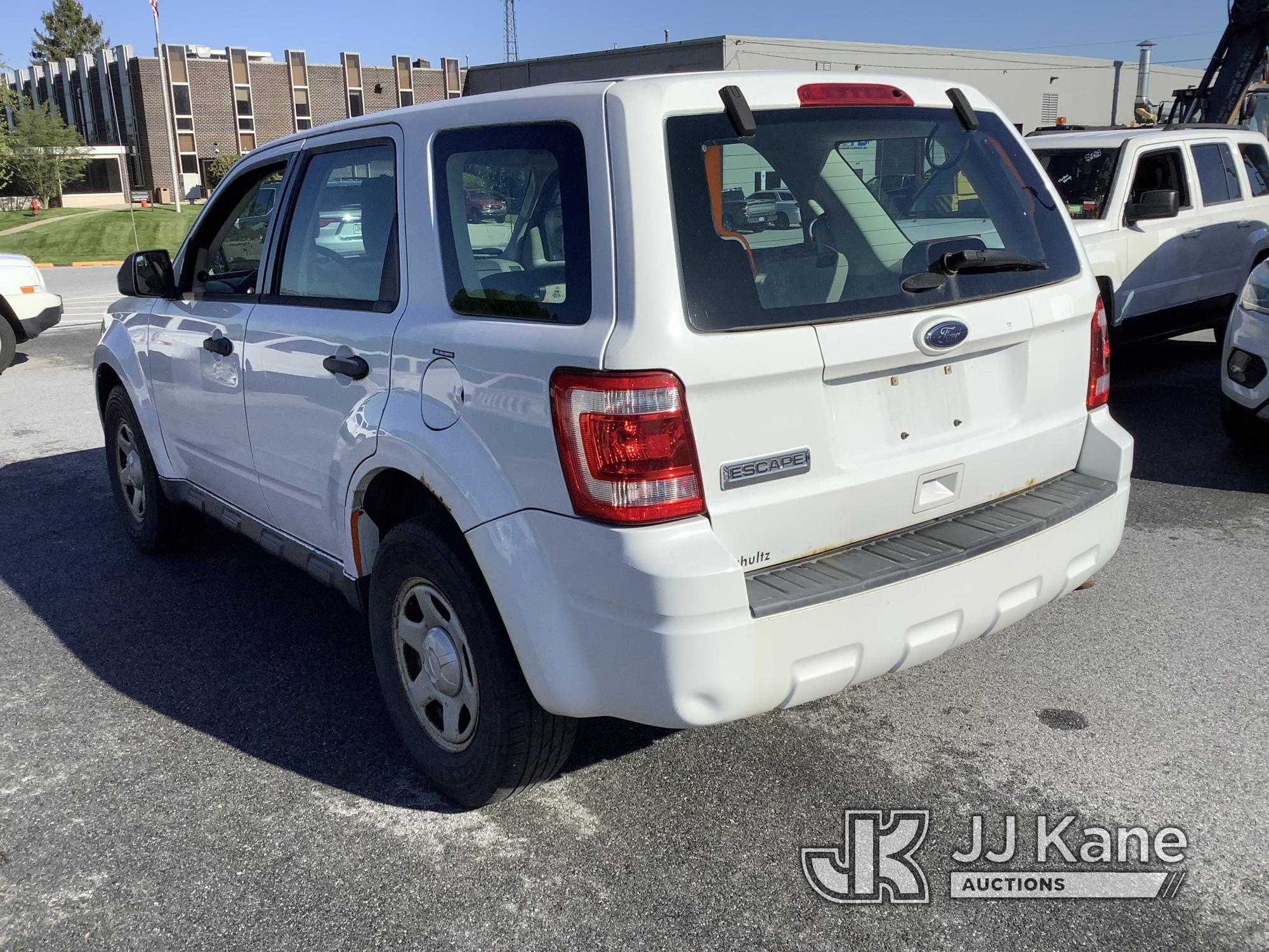 (Chester Springs, PA) 2012 Ford Escape 4-Door Sport Utility Vehicle Runs & Moves, Low Fuel, Body & R