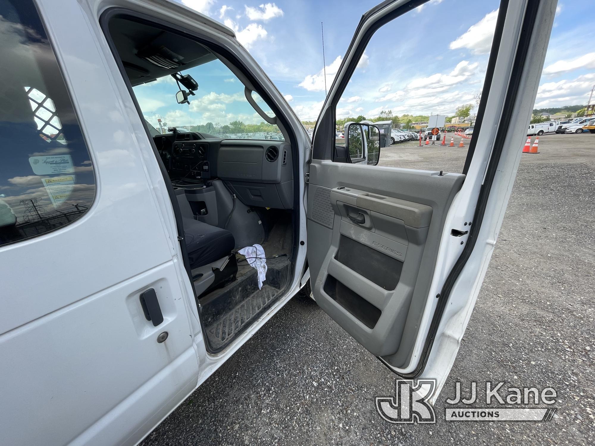 (Plymouth Meeting, PA) 2014 Ford E150 Cargo Van Runs & Moves, Body & Rust Damage