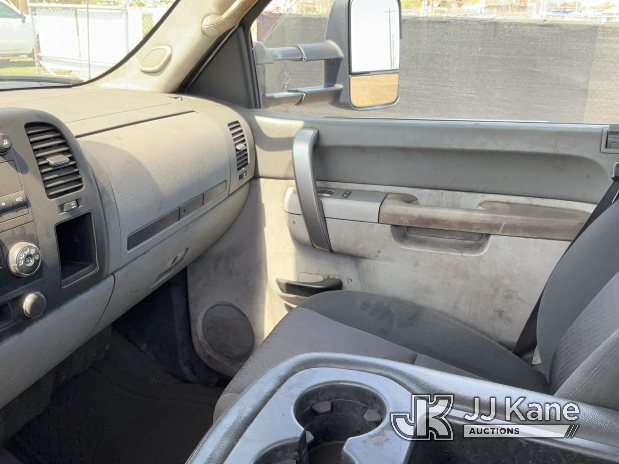 (Charlotte, MI) 2012 GMC Sierra 2500 4x4 Pickup Truck Runs & Moves) (Jump To Start, Traction Control